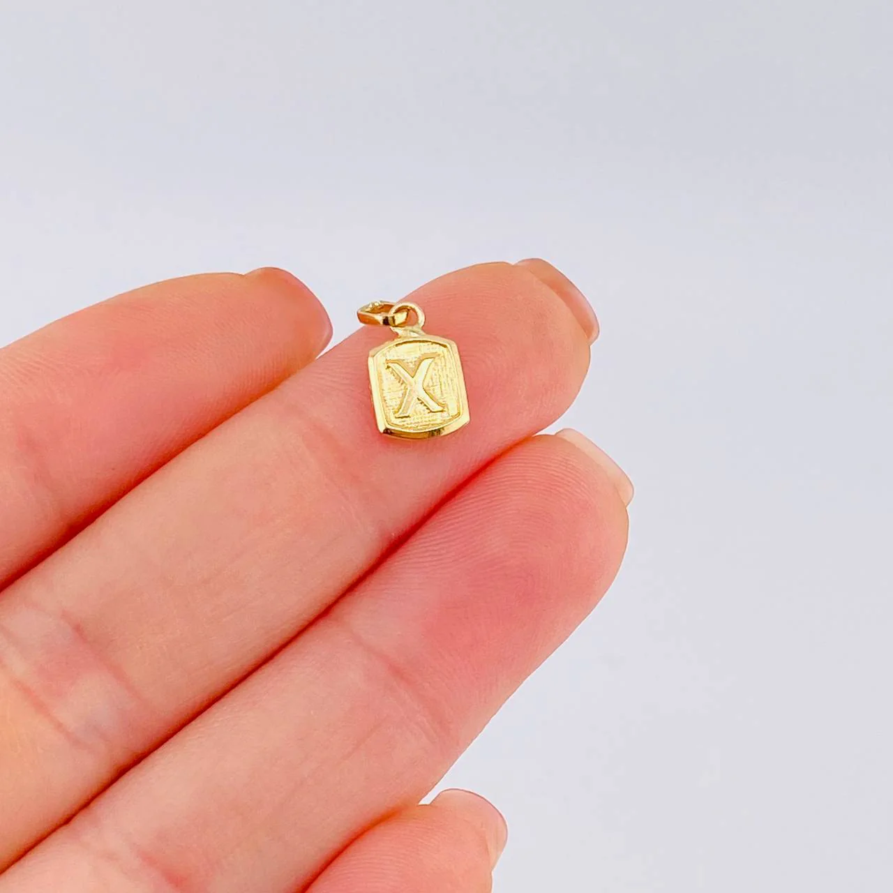 Dije Letra X 0.3 g / 1.4 cm Oro Amarillo 18K - Image 4
