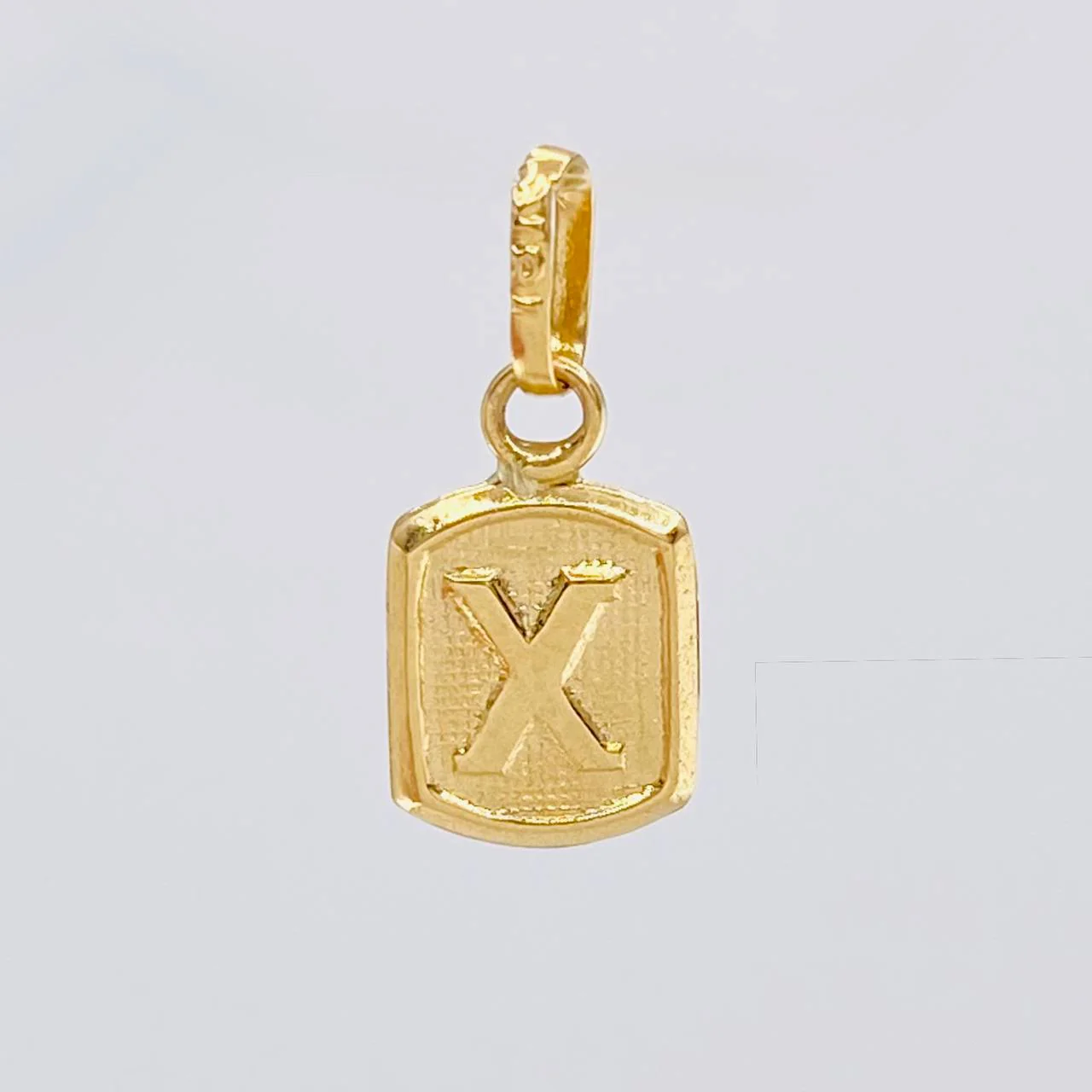 Dije Letra X 0.3 g / 1.4 cm Oro Amarillo 18K - Image 2
