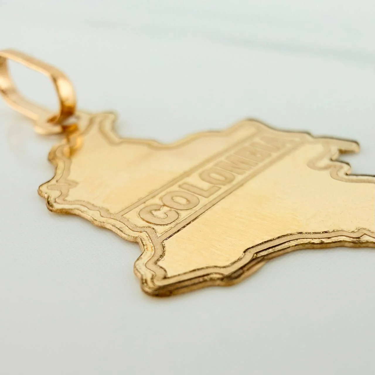 Dije Mapa Colombia 0.95gr / 3.2cm / Oro Amarillo 18K % - Image 4