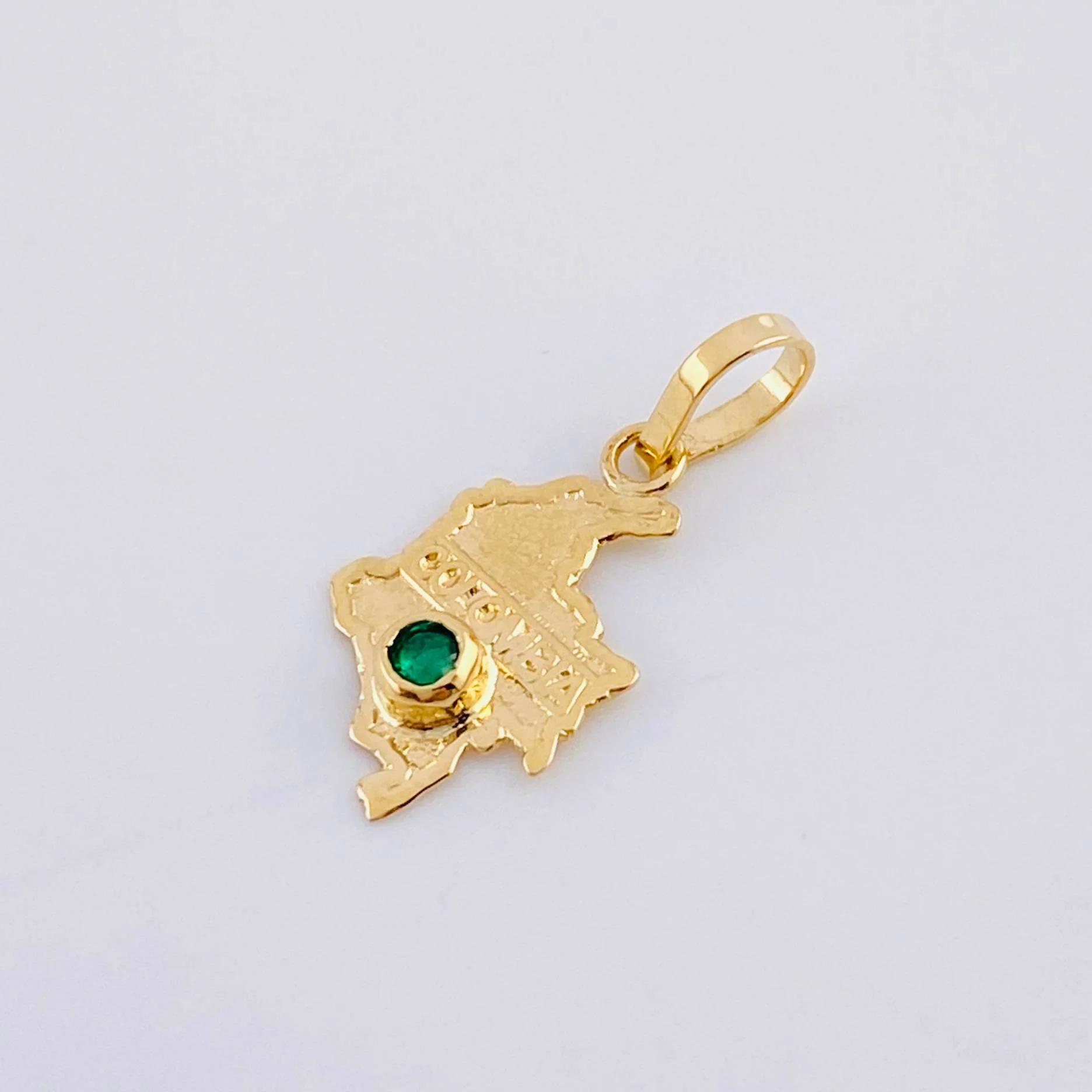 Dije Mapa Colombia Esmeralda 6Pts 0.45 g / 2.7 cm Oro Amarillo 18K - Image 4