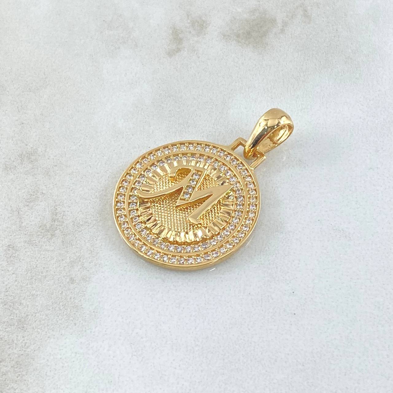 Dije Medalla Letra M 4.4 g / 3 cm Oro Amarillo 18K - Image 3