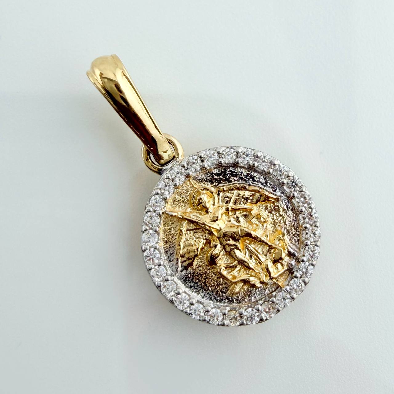 Dije Medalla San Miguel 1.6gr / 2cm / Dos Oros Amarillo Blanco 18K % - Image 4