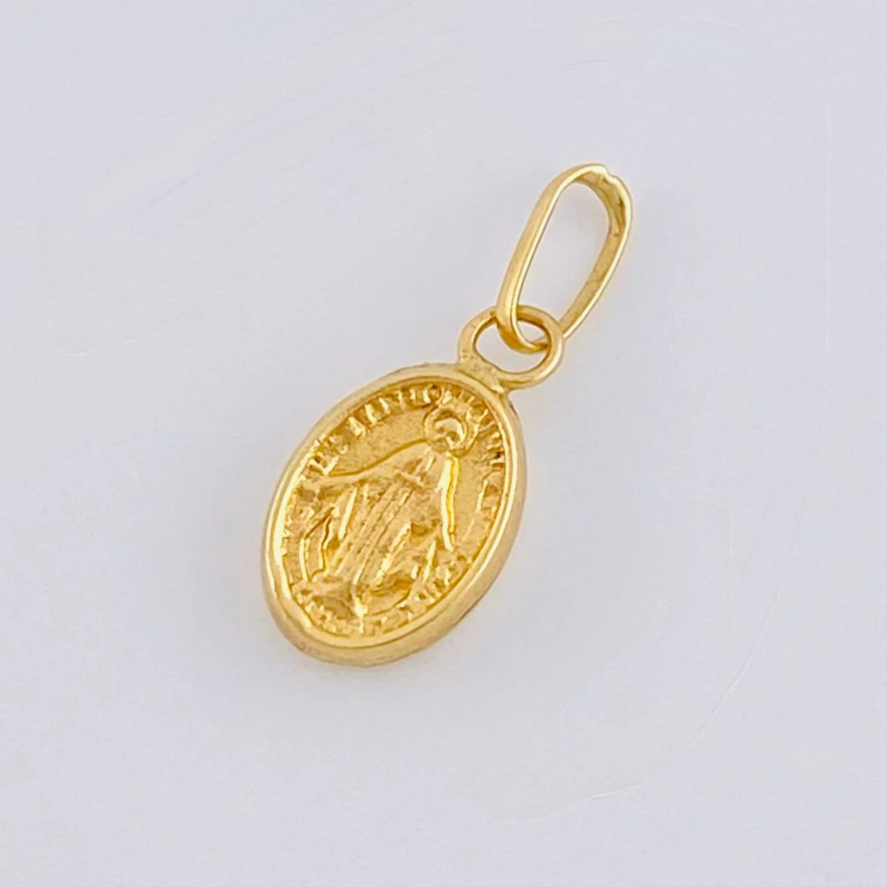 Dije Milagrosa 0.35 g / 1.6 cm Oro Amarillo 18K - Image 2