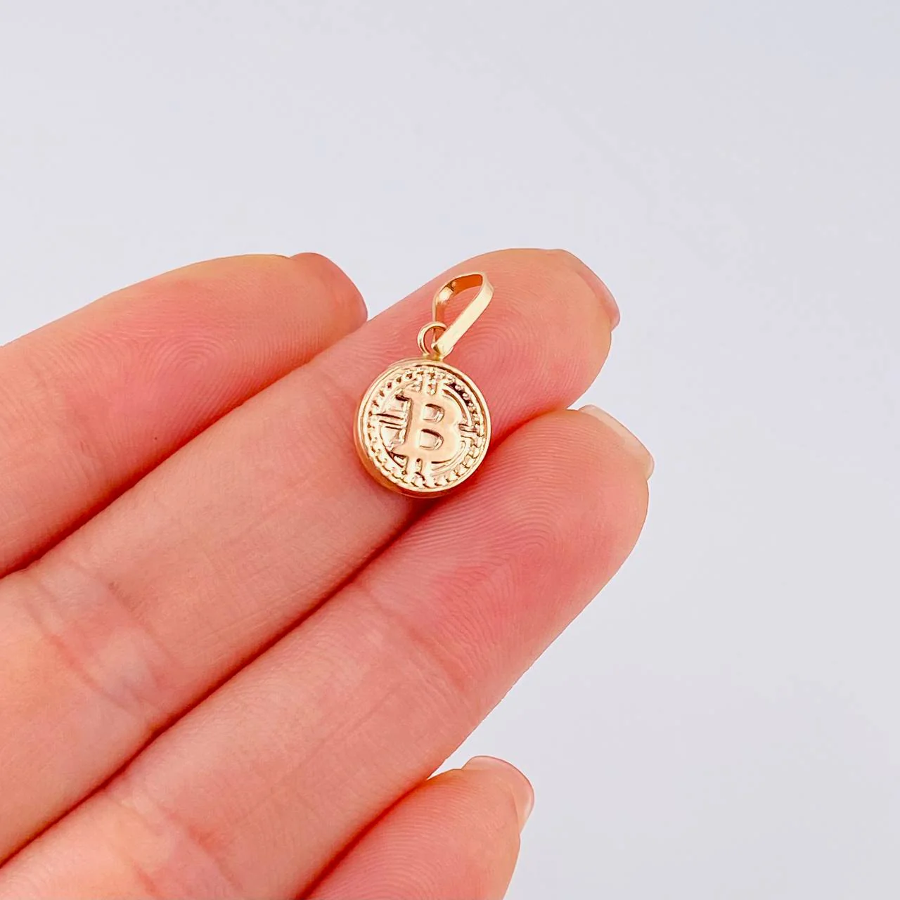 Dije Moneda Bit 0.65 g / 1.9 cm Oro Rosa 18K - Image 4