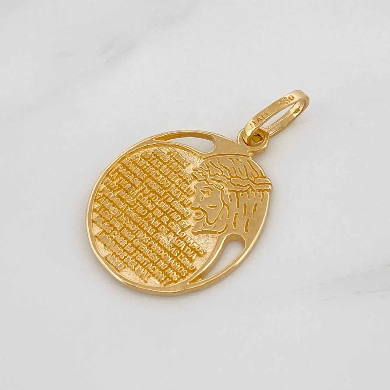 Dije Padre Nuestro 2.35g / 2.05cm Oro Amarillo 18K - Image 3