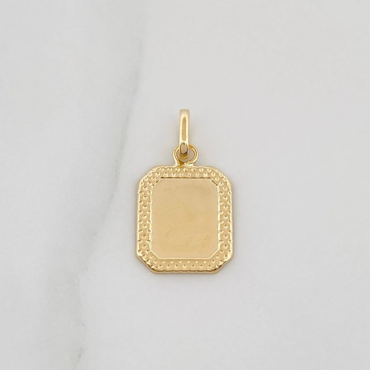Dije Placa Bordeada 0.6 g / 2.1 cm Oro Amarillo 18K