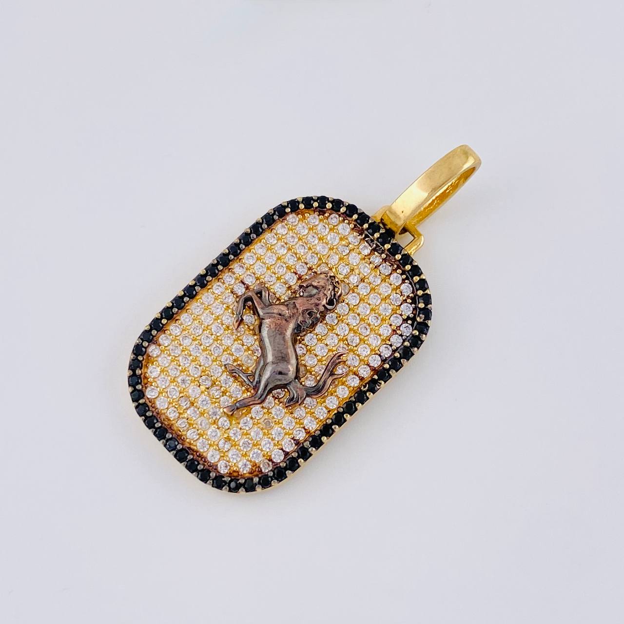 Dije Placa Caballo 5.4 g / 3.5 cm Oro Amarillo 18K - Image 3