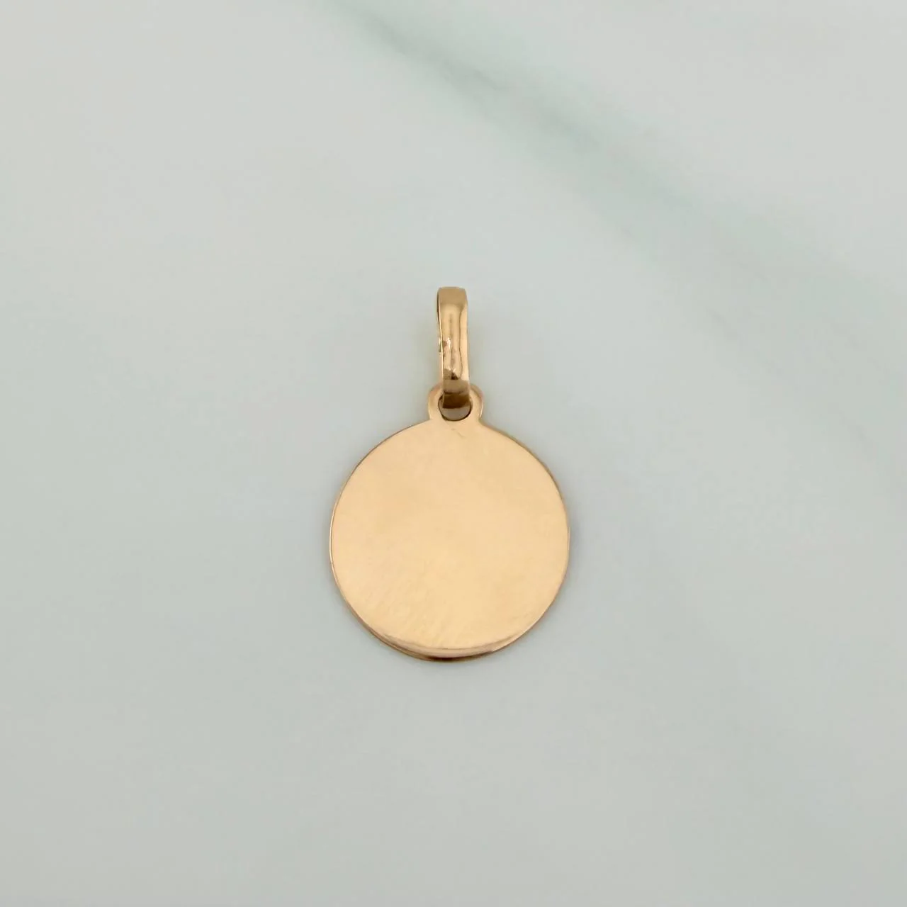 Dije Placa Circular 0.5gr / 1.8cm / Oro Amarillo 18K %