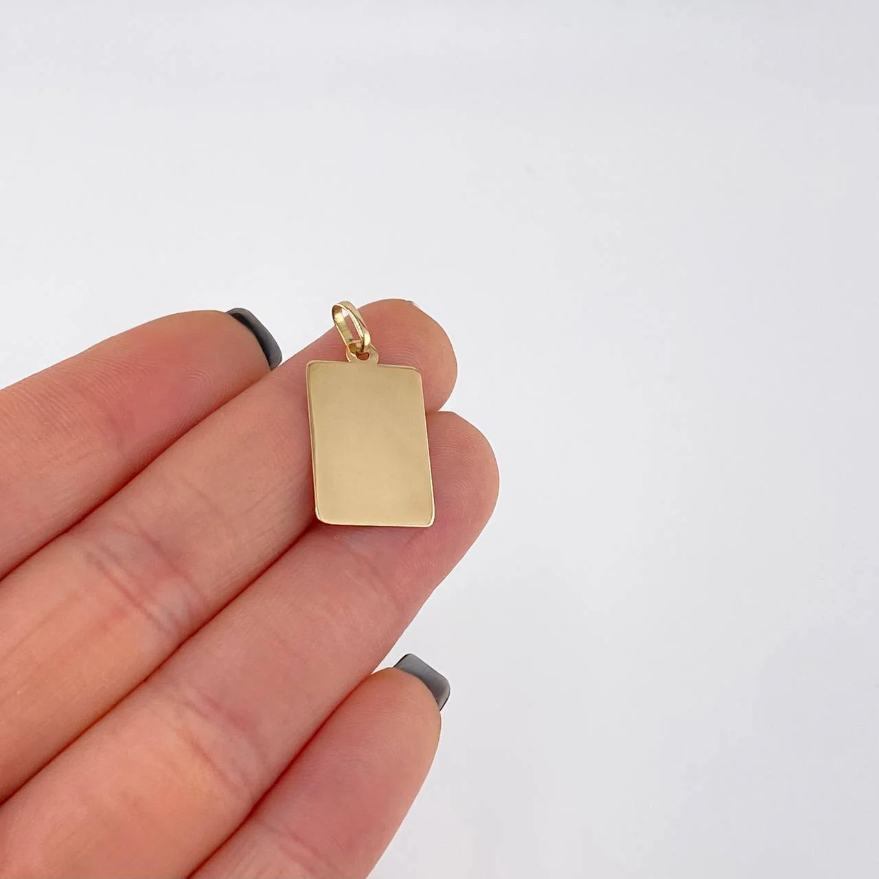 Dije Placa Rectangular 1.1 g / 2.5 cm Oro Amarillo 18K - Image 4