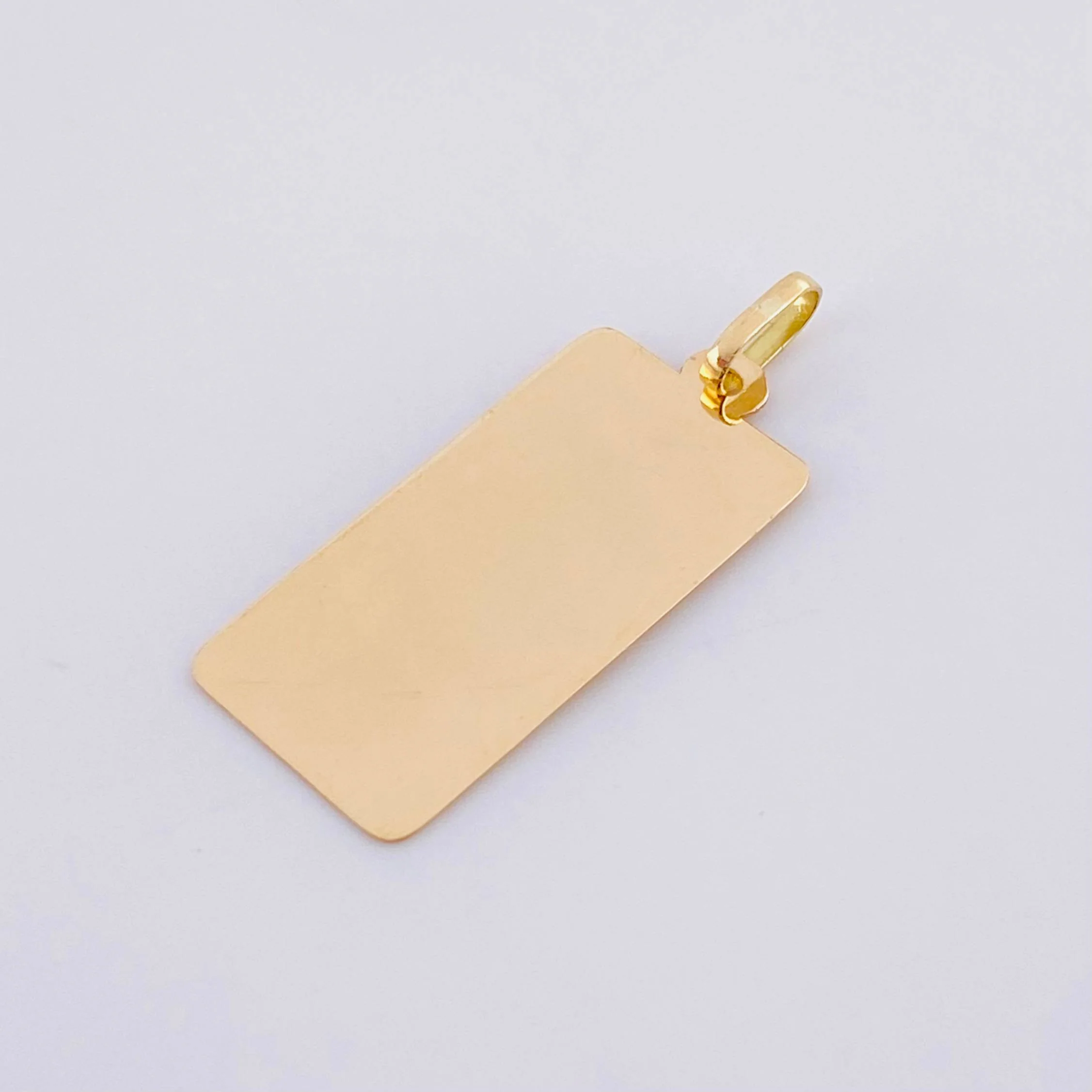 Dije Placa Rectangular 1.1g / 2.9cm Oro Amarillo 18K - Image 3