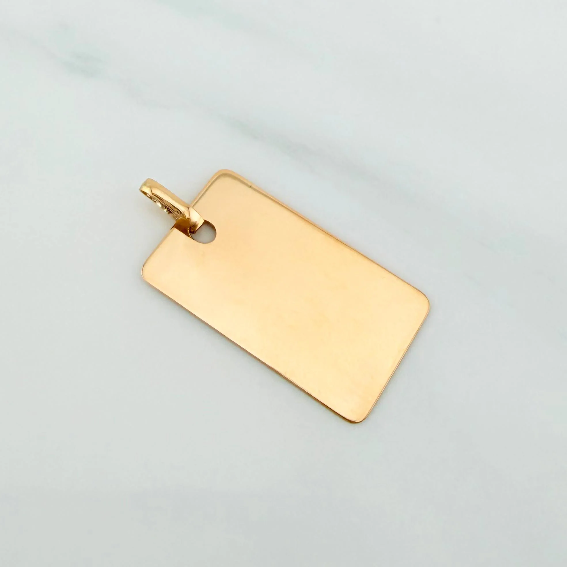 Dije Placa Rectangular 1.45 g / 2.7 cm Oro Amarillo 18K - Image 2