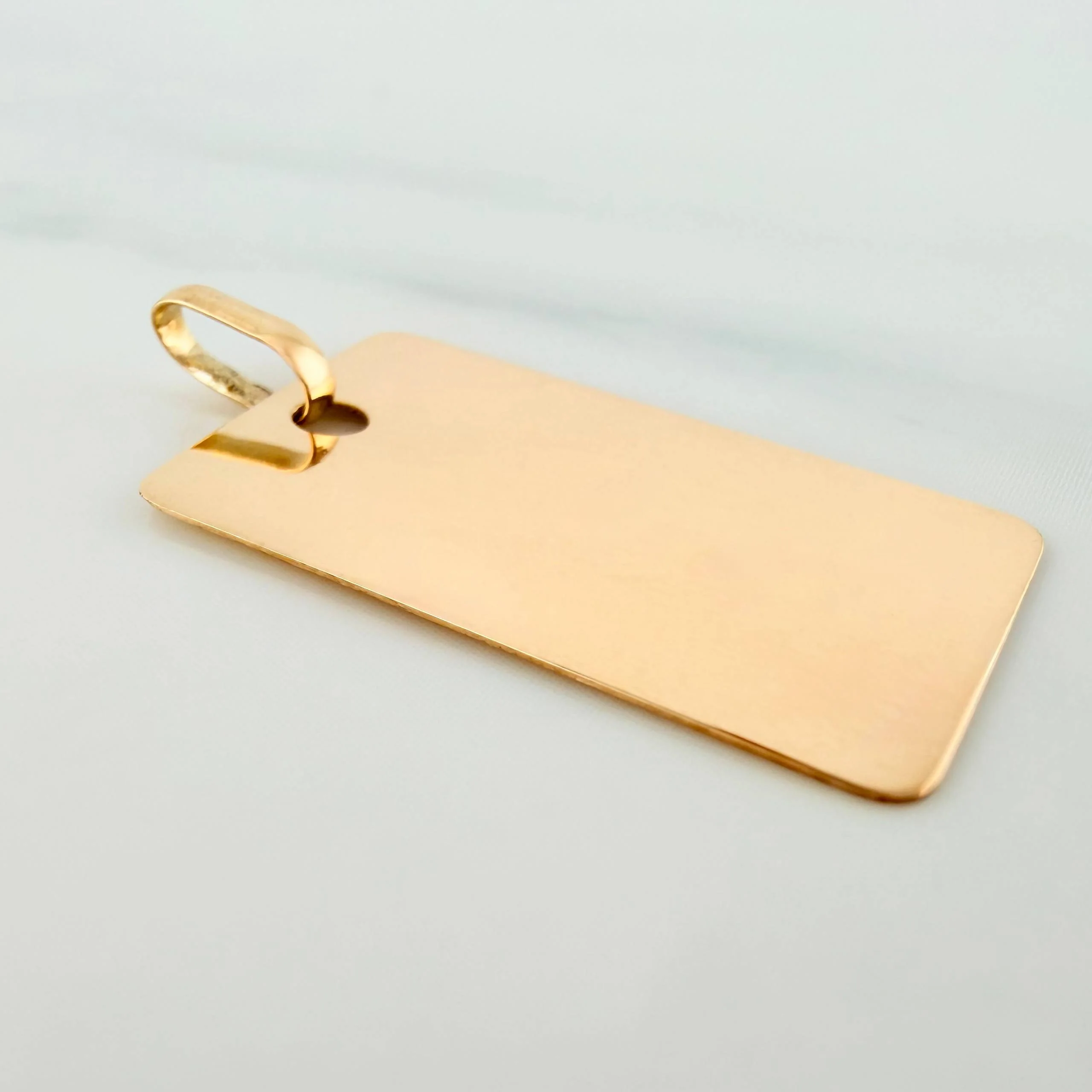 Dije Placa Rectangular 1.45 g / 2.7 cm Oro Amarillo 18K - Image 3