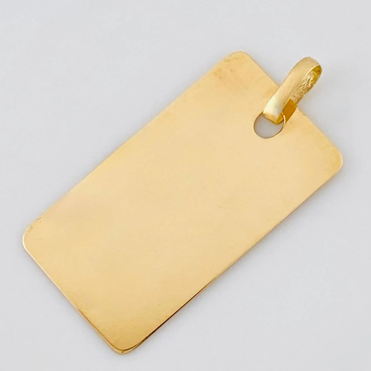 Dije Placa Rectangular 1.45 g / 2.7 cm Oro Amarillo 18K - Image 3