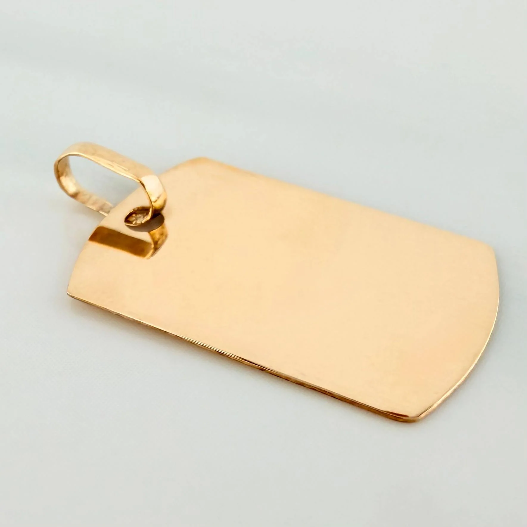 Dije Placa Rectangular Ovalada 0.95 g / 2.4 cm Oro Amarillo 18K - Image 3