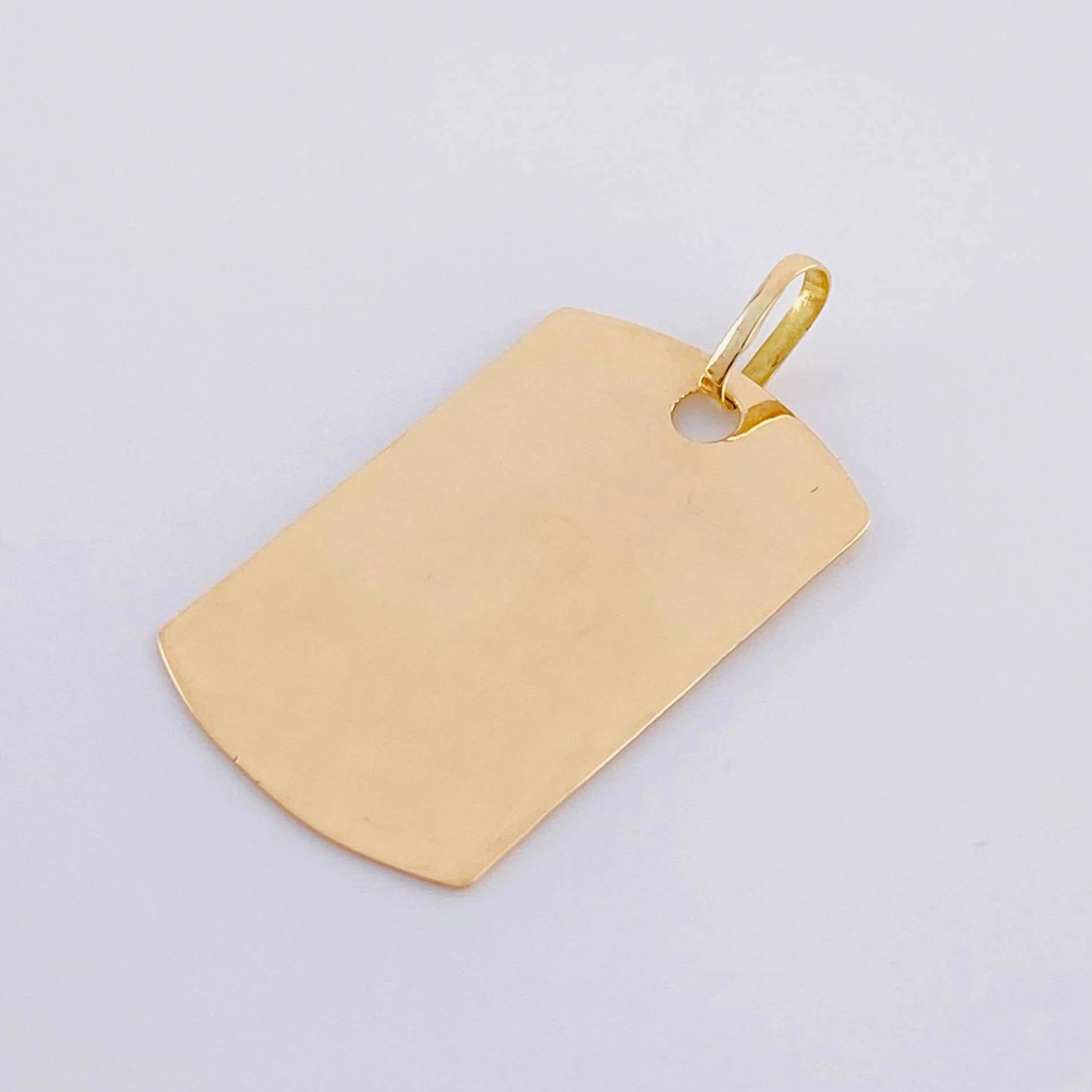 Dije Placa Rectangular Ovalada 1.55 g / 3 cm Oro Amarillo 18K - Image 4