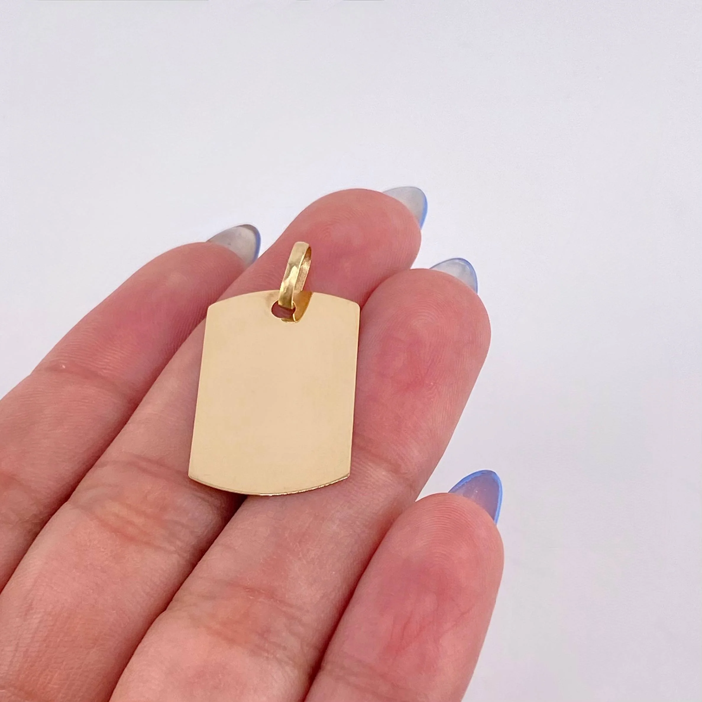 Dije Placa Rectangular Ovalada 1.5gr / 3cm / Oro Amarillo 18K © - Image 4