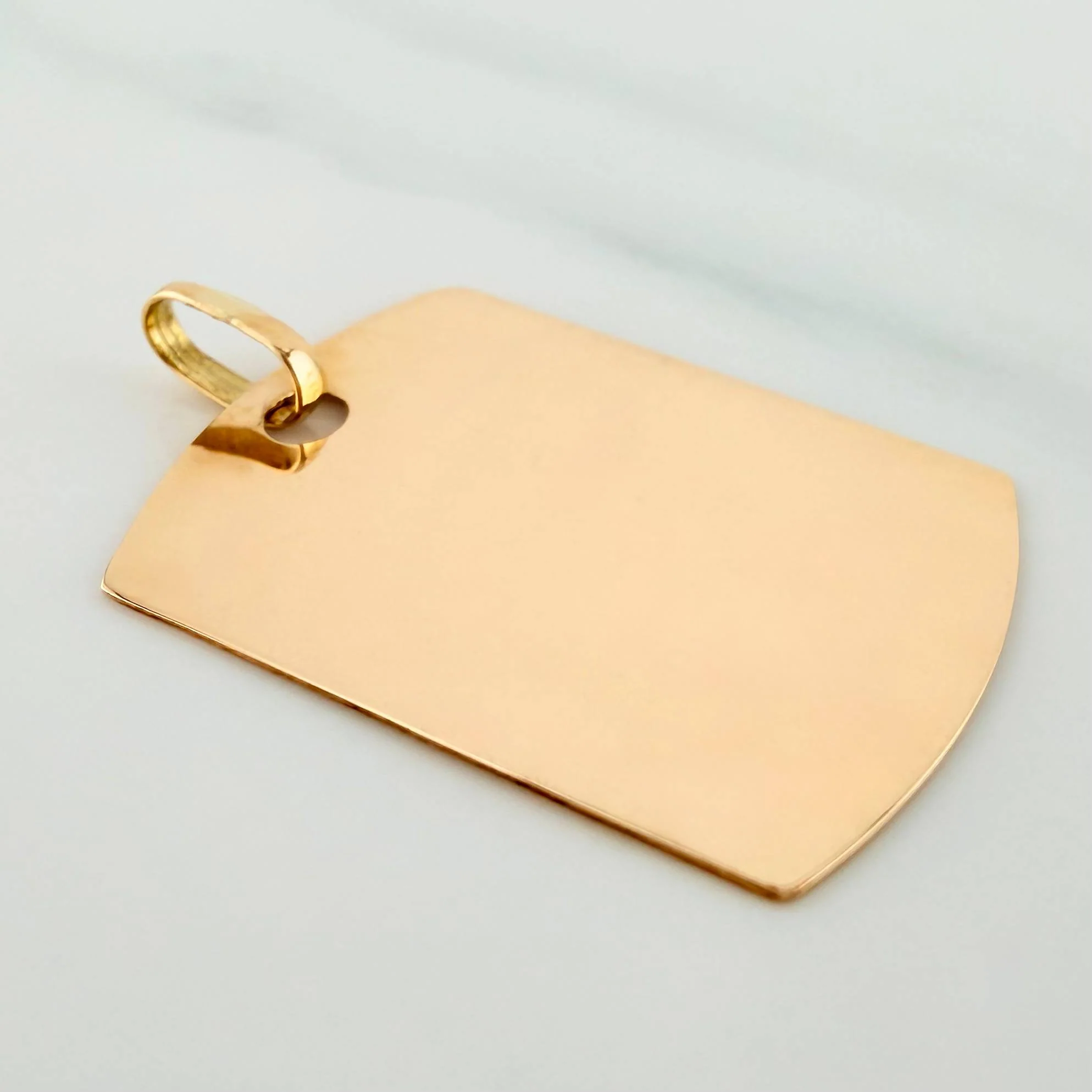 Dije Placa Rectangular Ovalada 1.85 g / 2.5 cm Oro Amarillo 18K - Image 3