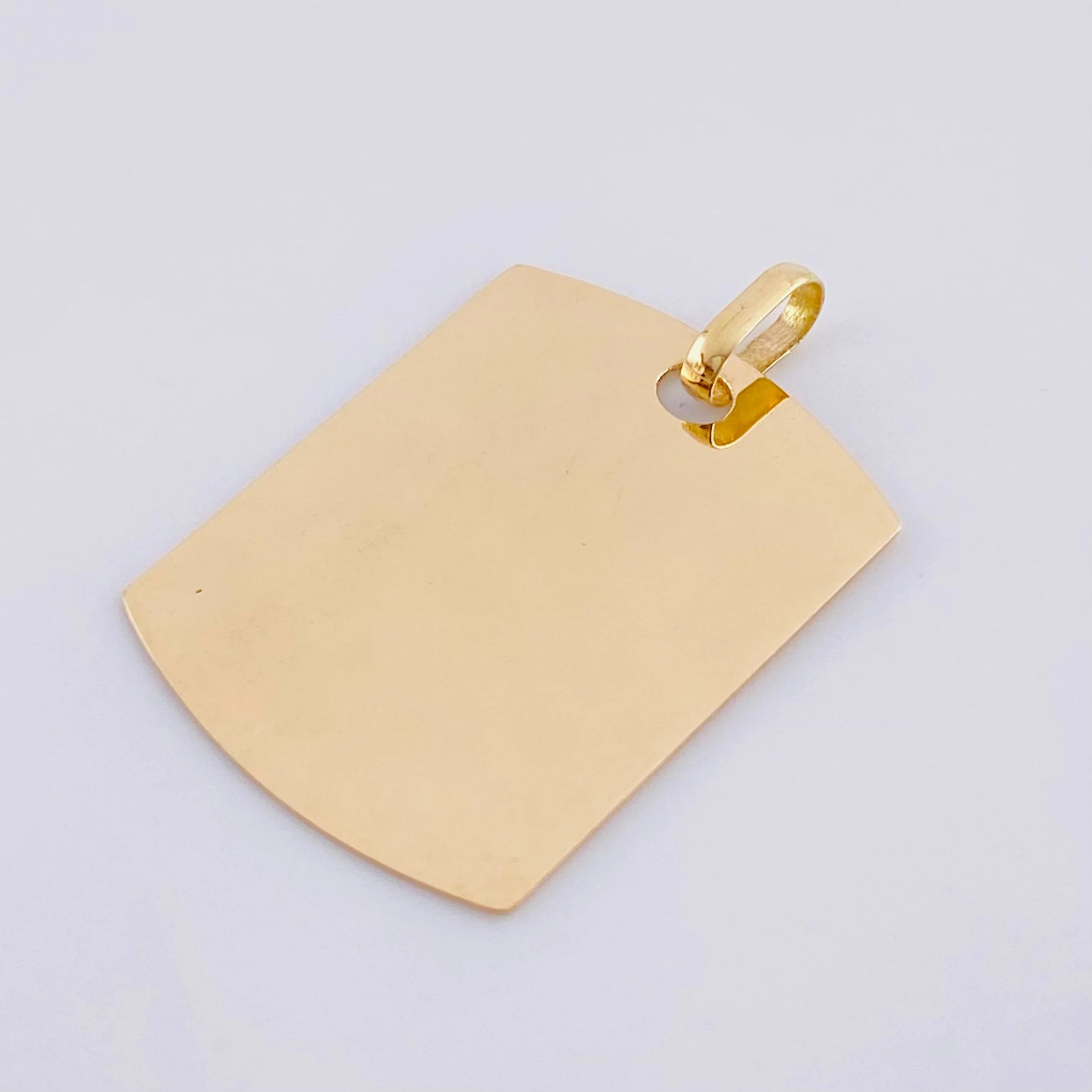 Dije Placa Rectangular Ovalada 1.85 g / 2.7 cm Oro Amarillo 18K - Image 2