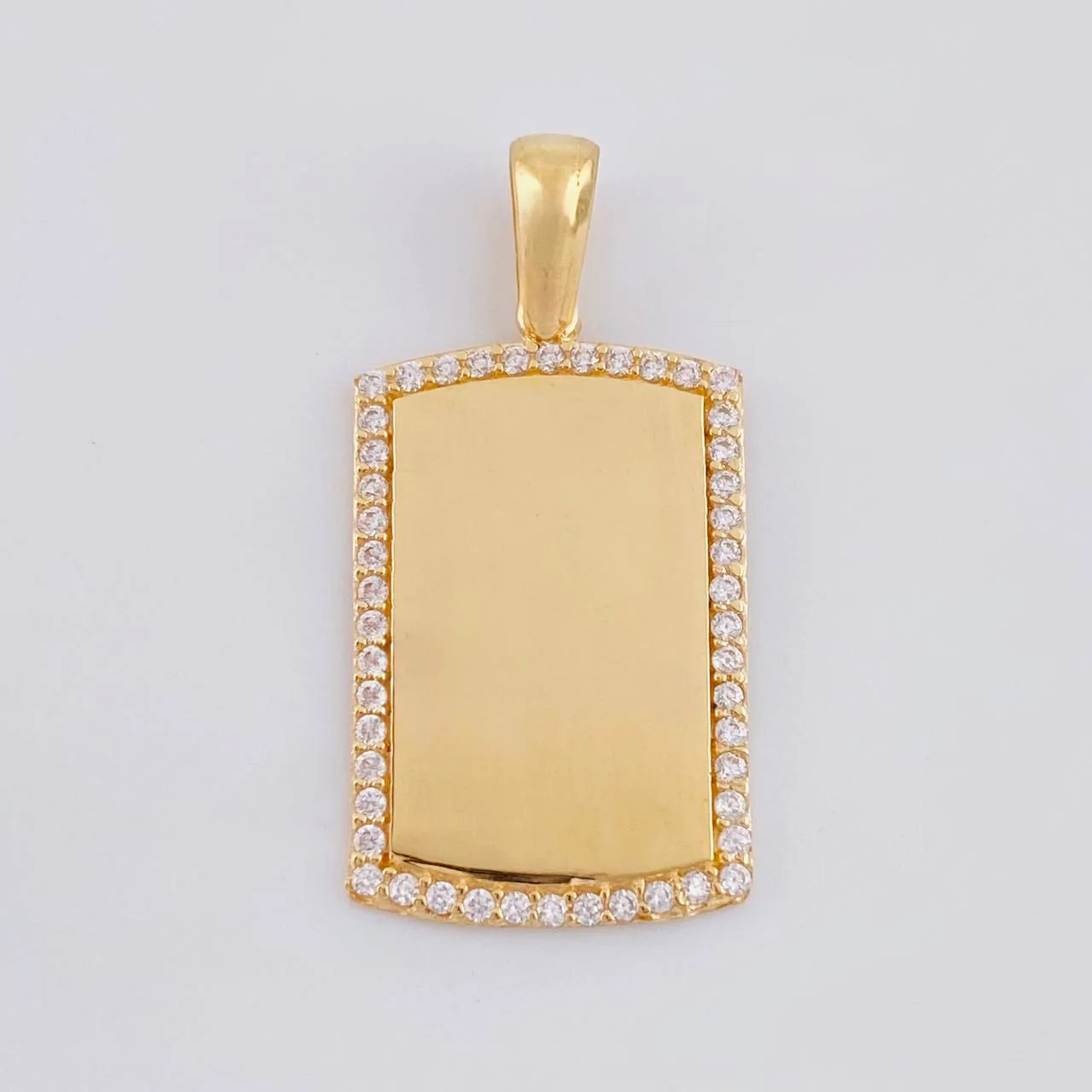 Dije Placa Rectangular Ovalada 3.75 g / 3 cm Oro Amarillo 18K