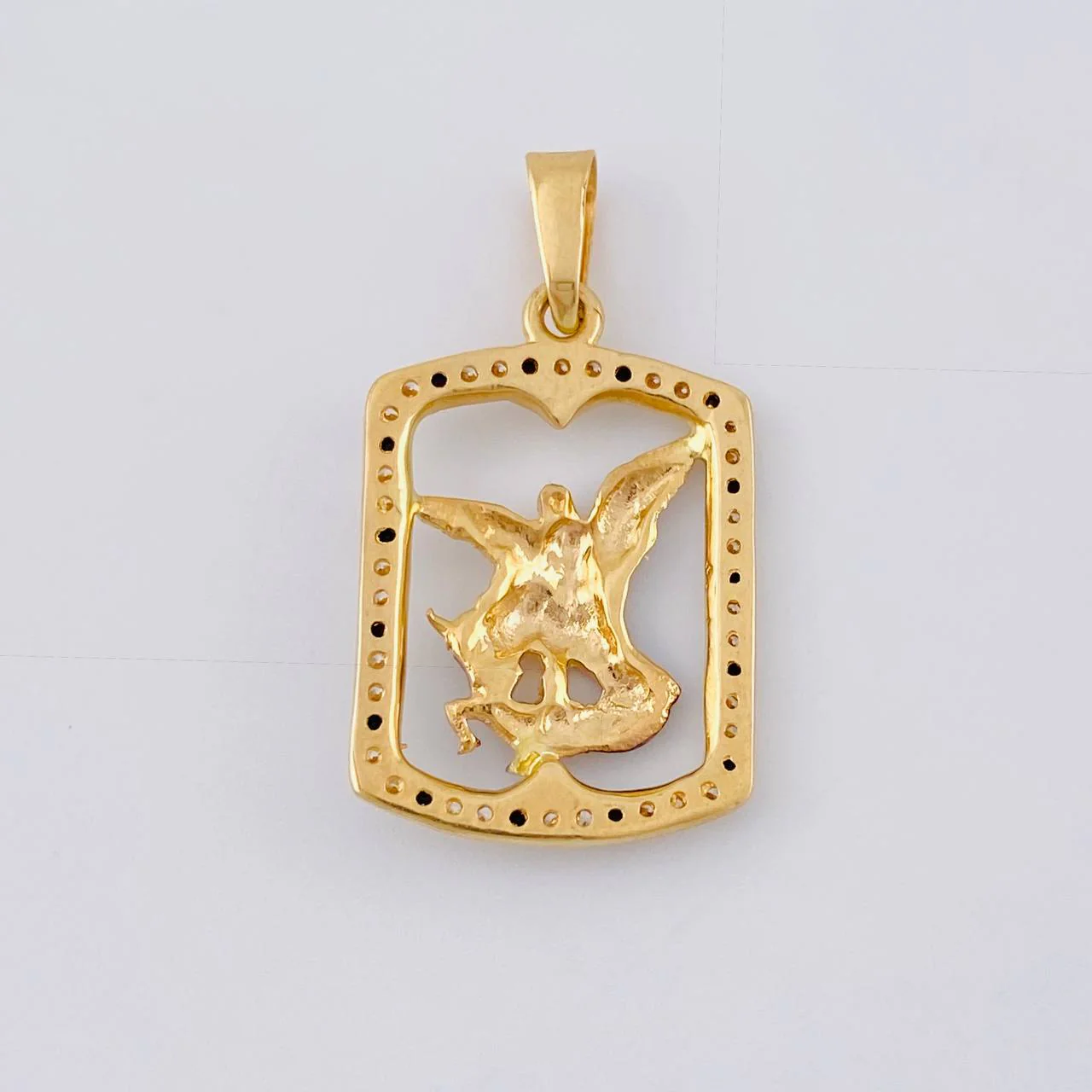 Dije Placa San Miguel 2.05 g / 2.7 cm Dos Oros Amarillo Blanco 18K - Image 4