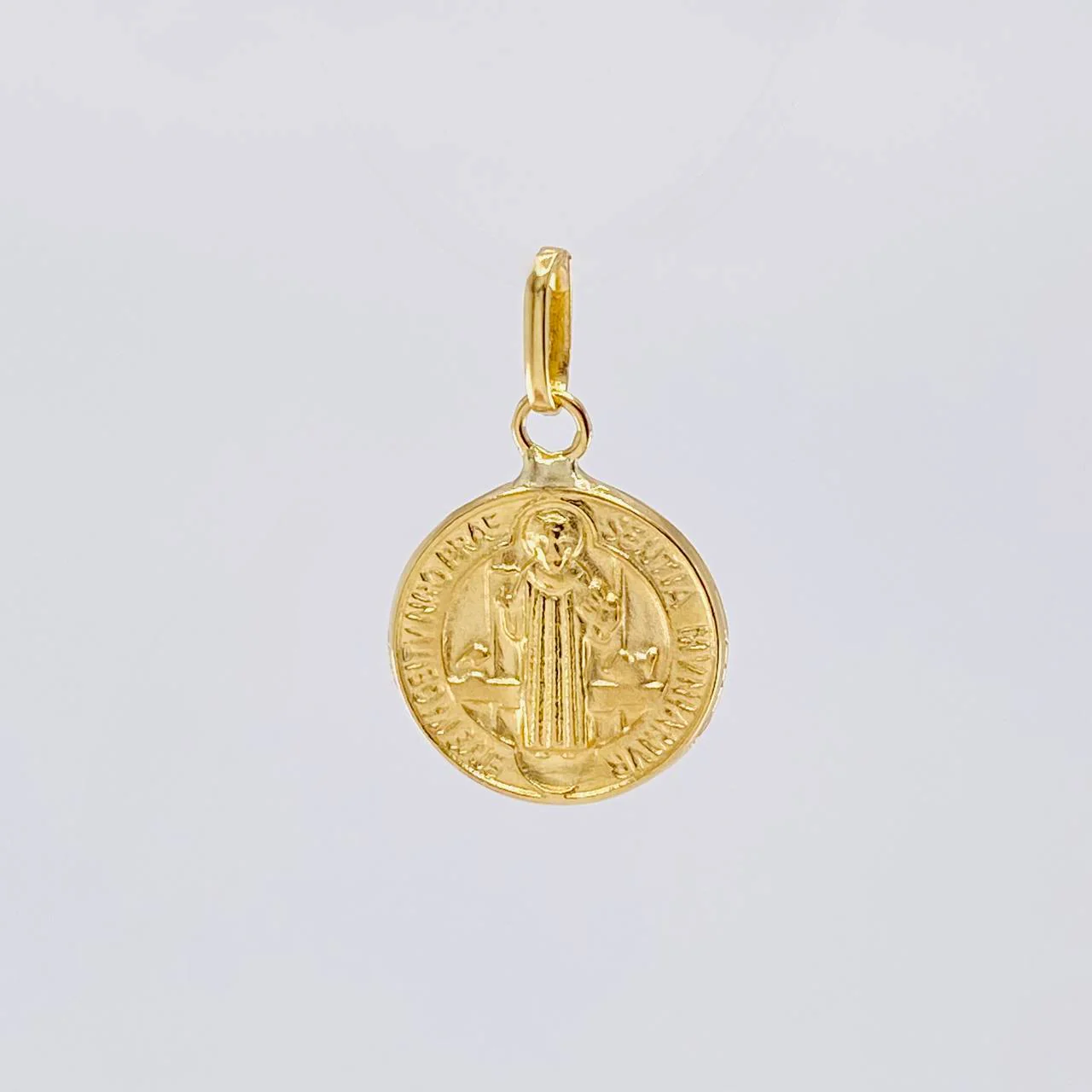 Dije San Benito 0.75 g / 1.9 cm Oro Amarillo 18K - Image 2