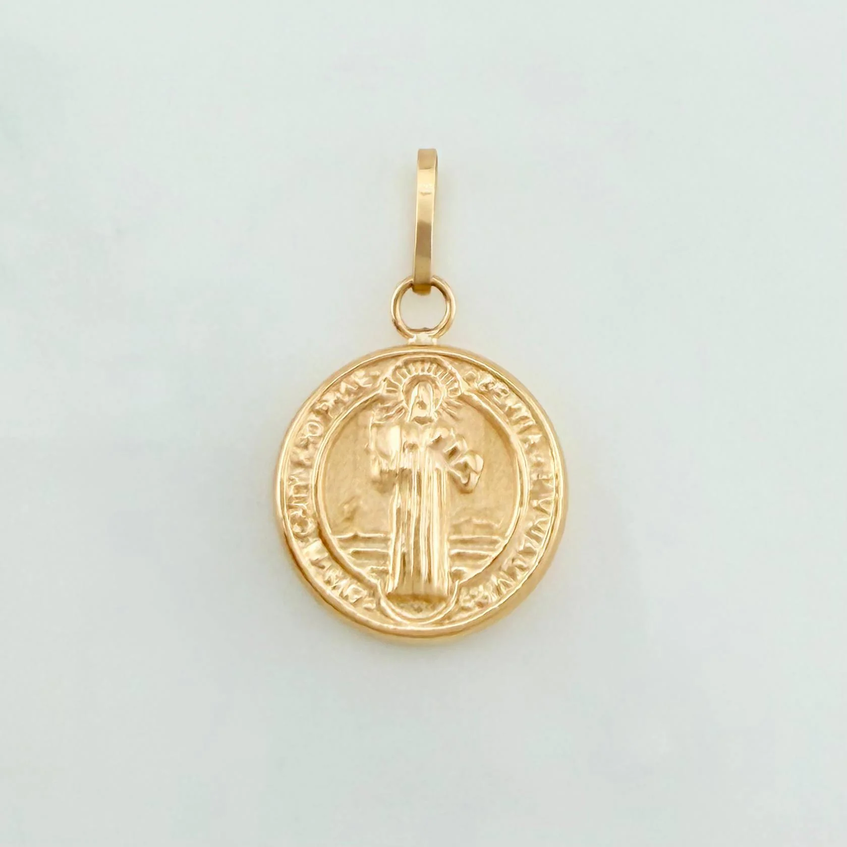 Dije San Benito 0.85 g / 2.1 cm Oro Amarillo 18K