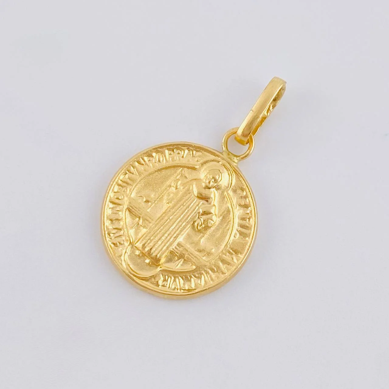 Dije San Benito 0.95 g / 2.3 cm Oro Amarillo 18K - Image 4
