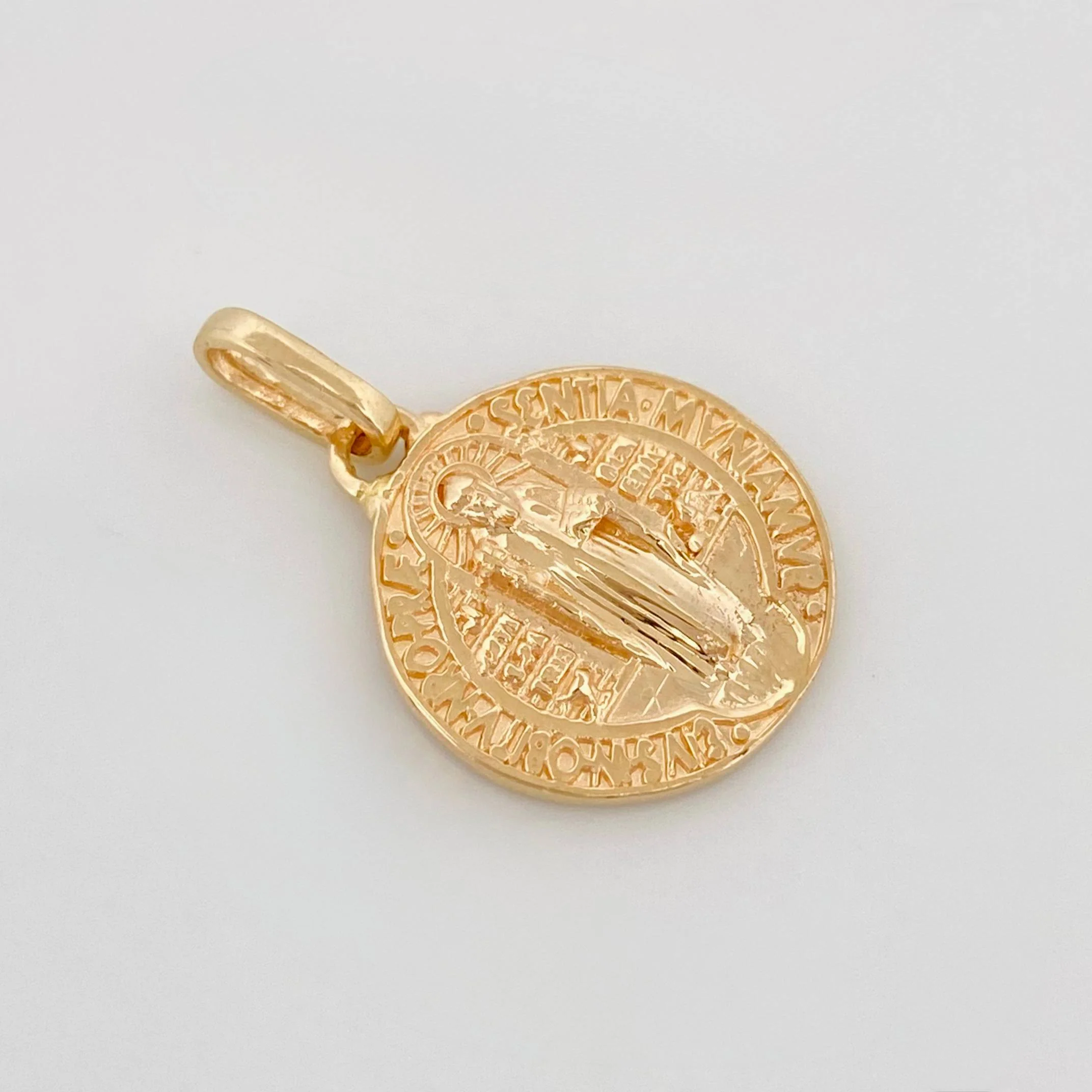 Dije San Benito 2.3 g / 2 cm Oro Amarillo 18K - Image 2