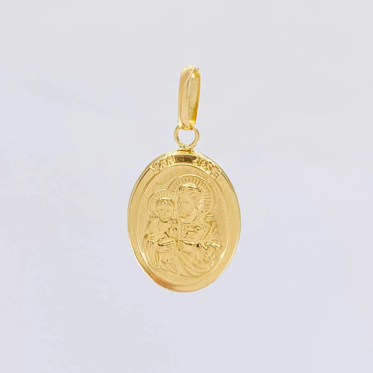 Dije San Jose Mate 1.25 g / 2.7 cm Oro Amarillo 18K - Image 2