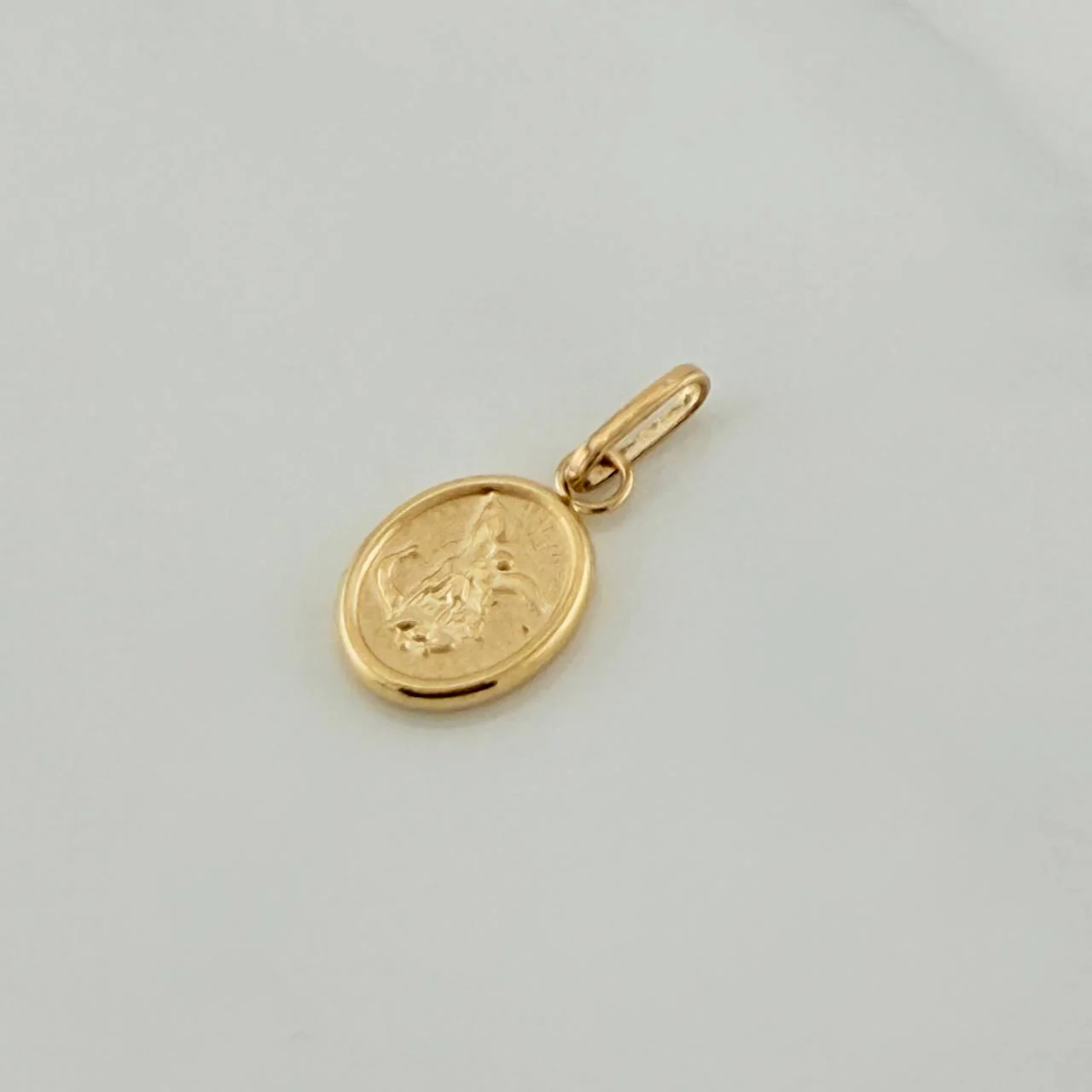 Dije San Miguel 0.55gr / 2cm / Oro Amarillo 18K % - Image 3