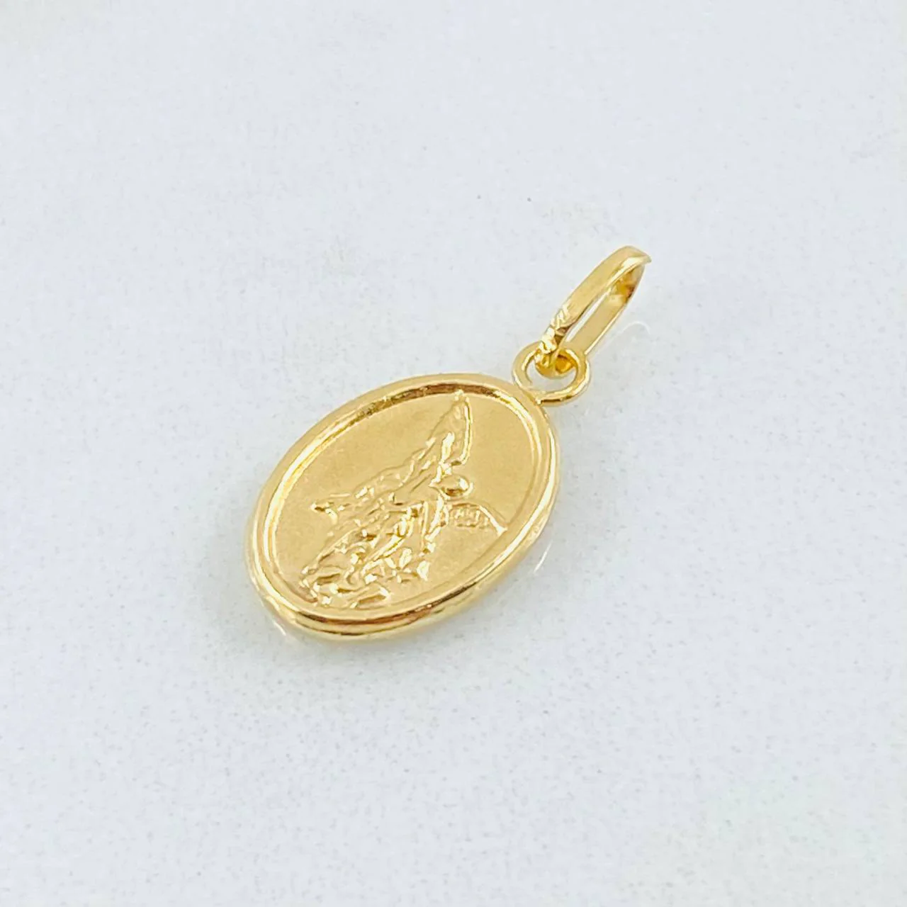 Dije San Miguel Arcangel 0.45gr / 2cm / Oro Amarillo 18K Ā© - Image 3