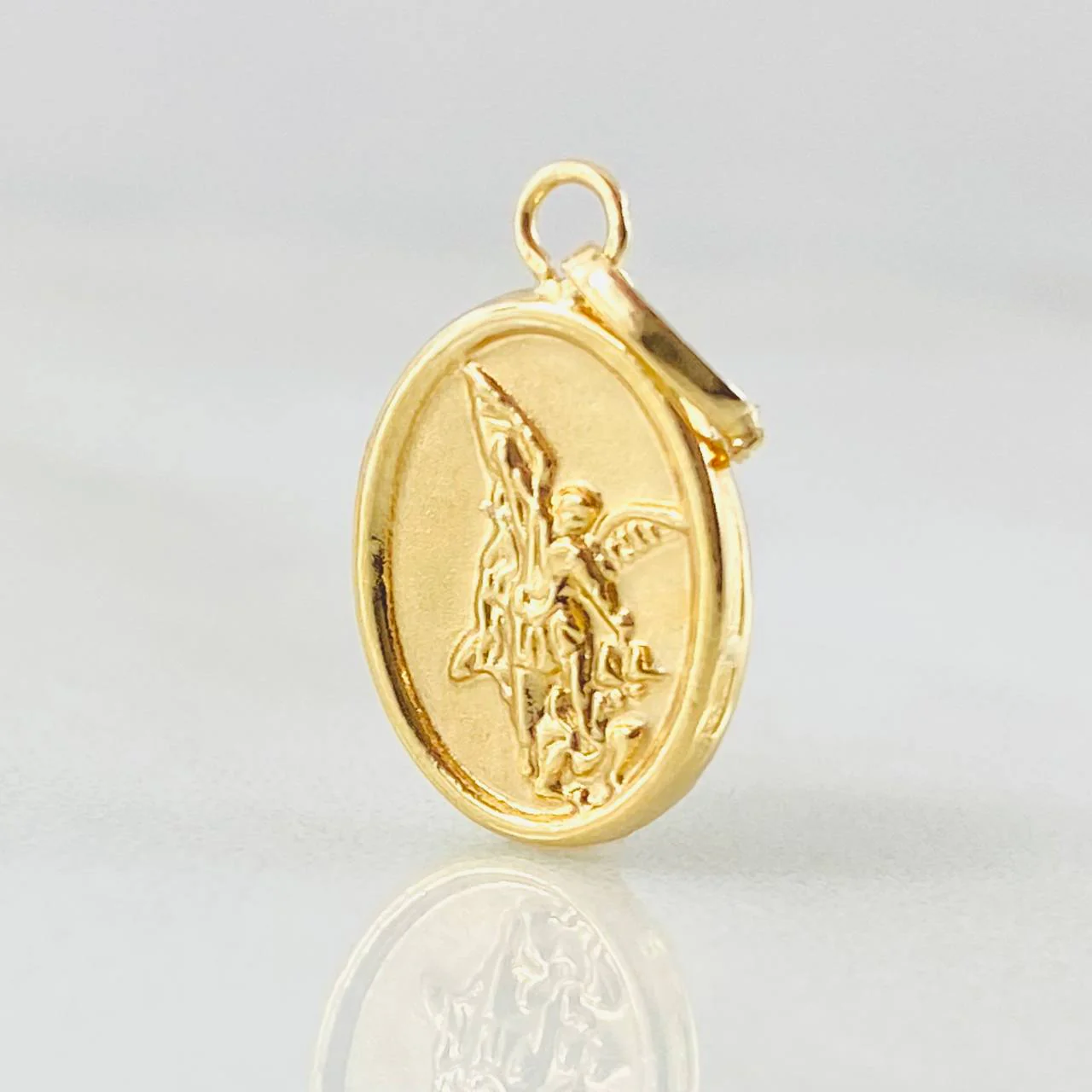 Dije San Miguel Arcangel 0.5g / 2cm Oro Amarillo 18K