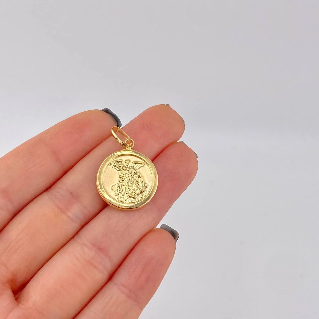 Dije San Miguel Arcangel 1.4 g / 1.8 cm Oro Amarillo 18K - Image 3