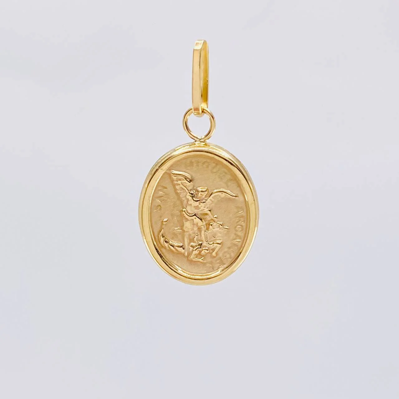Dije San Miguel Mate 0.7 g / 2 cm Oro Amarillo 18K - Image 2