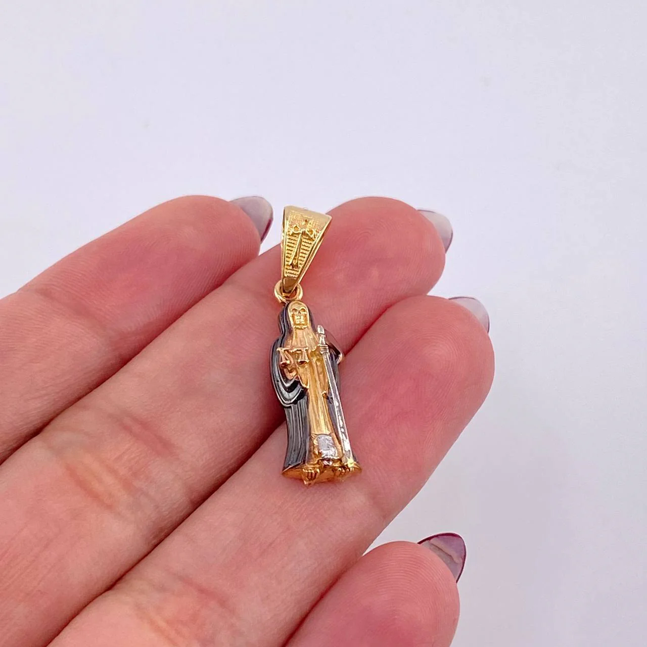Dije Santa Muerte 2.45 g / 3 cm Tres Oros 18K - Image 4