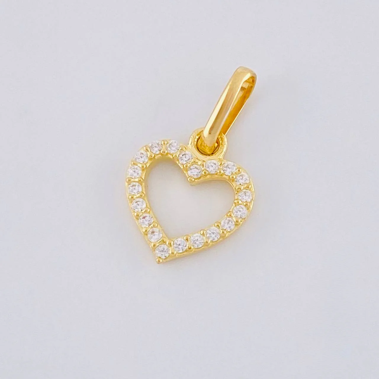 Dije Silueta Corazón 0.6 g / 1.5 cm Oro Amarillo 18K - Image 3