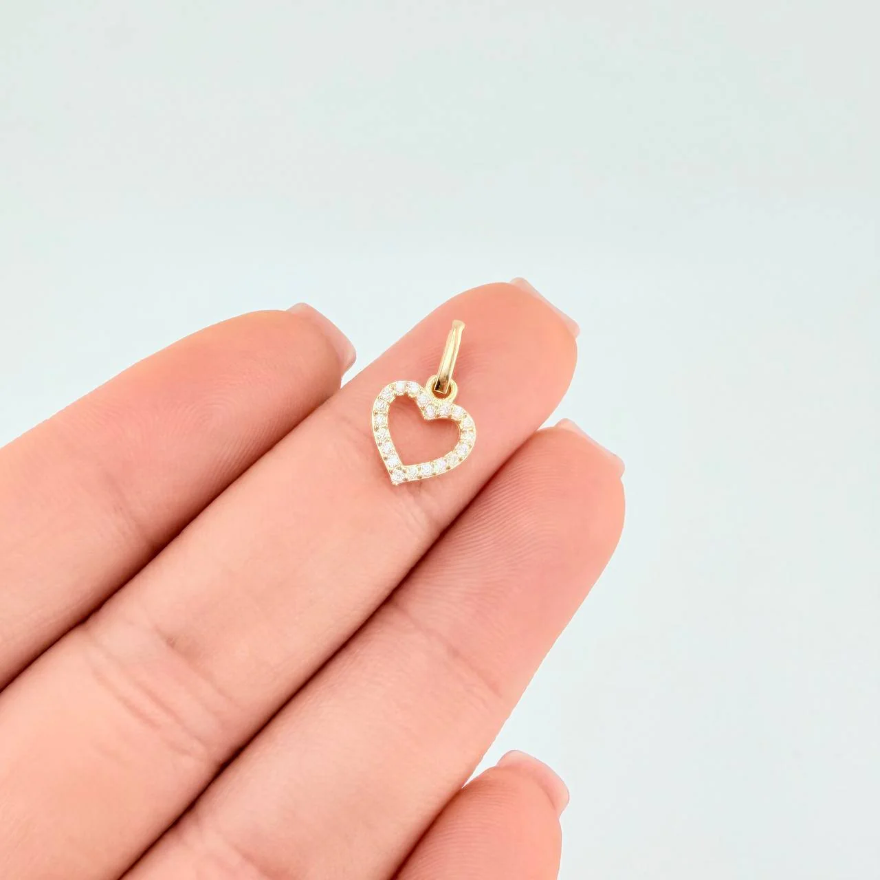 Dije Silueta Corazón 0.6 g / 1.5 cm Oro Amarillo 18K - Image 5