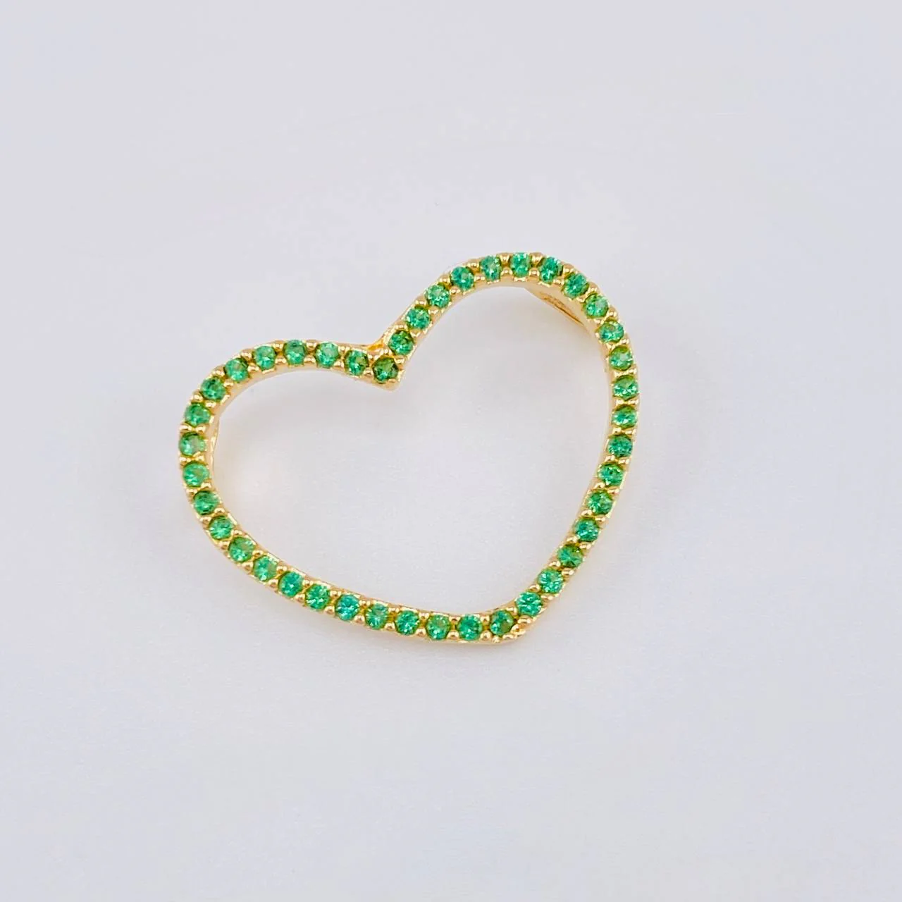 Dije Silueta Corazón 1.05 g / 2 cm Oro Amarillo 18K - Image 3