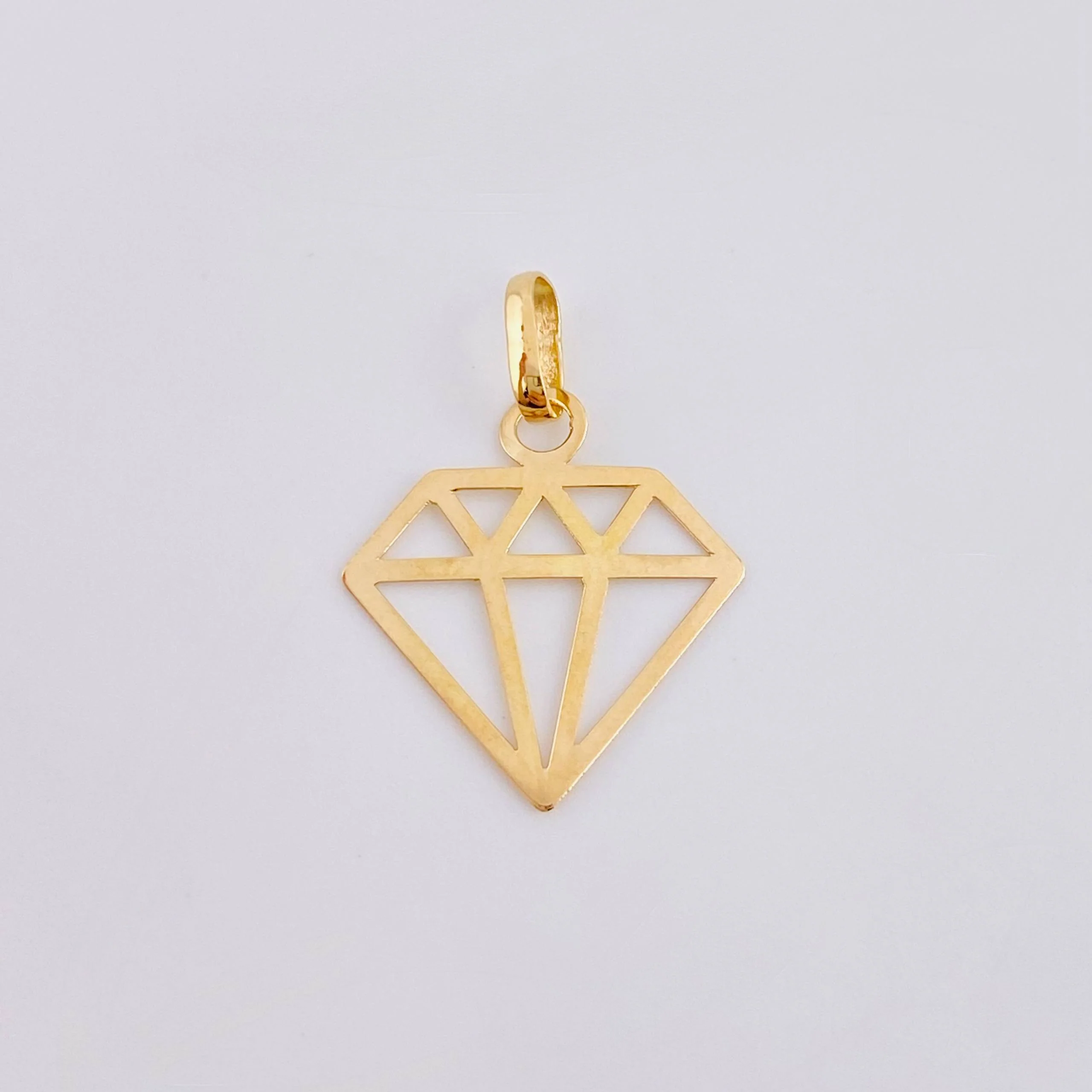 Dije Silueta Diamante 0.55 g / 2.3 cm Oro Amarillo 18K - Image 2