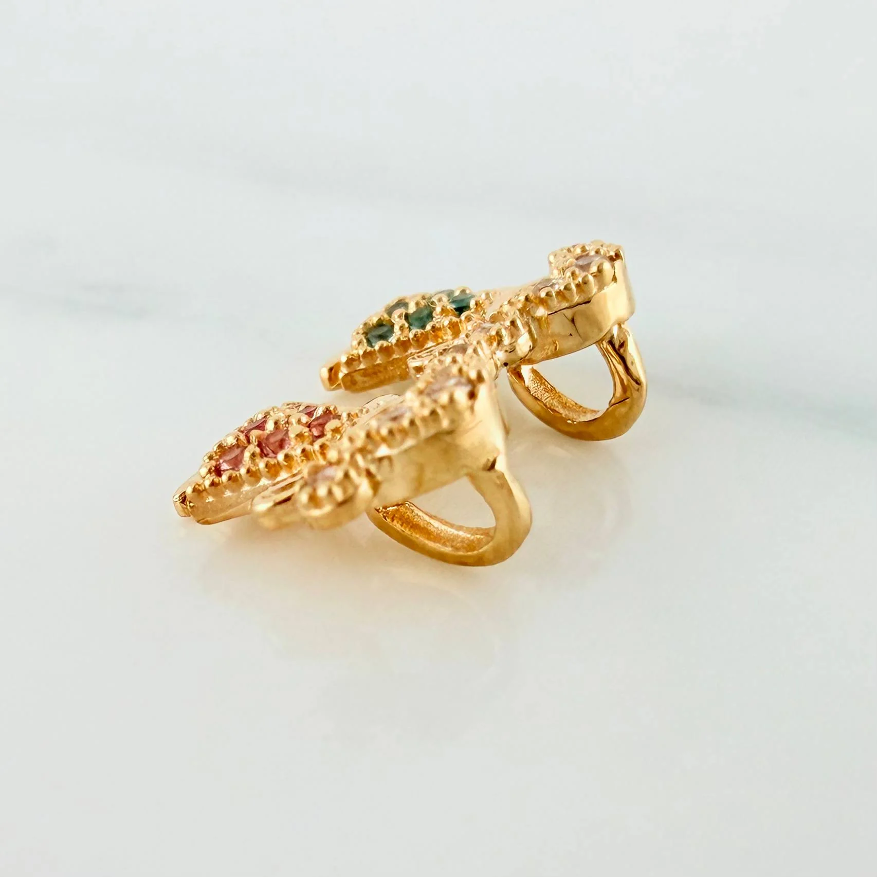 Dije Silueta Niñas 1.2 g / 1 cm Oro Amarillo 18K - Image 3