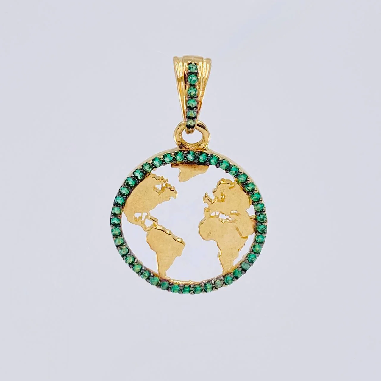Dije Silueta Tierra 2 g / 2.5 cm Oro Amarillo 18K - Image 3