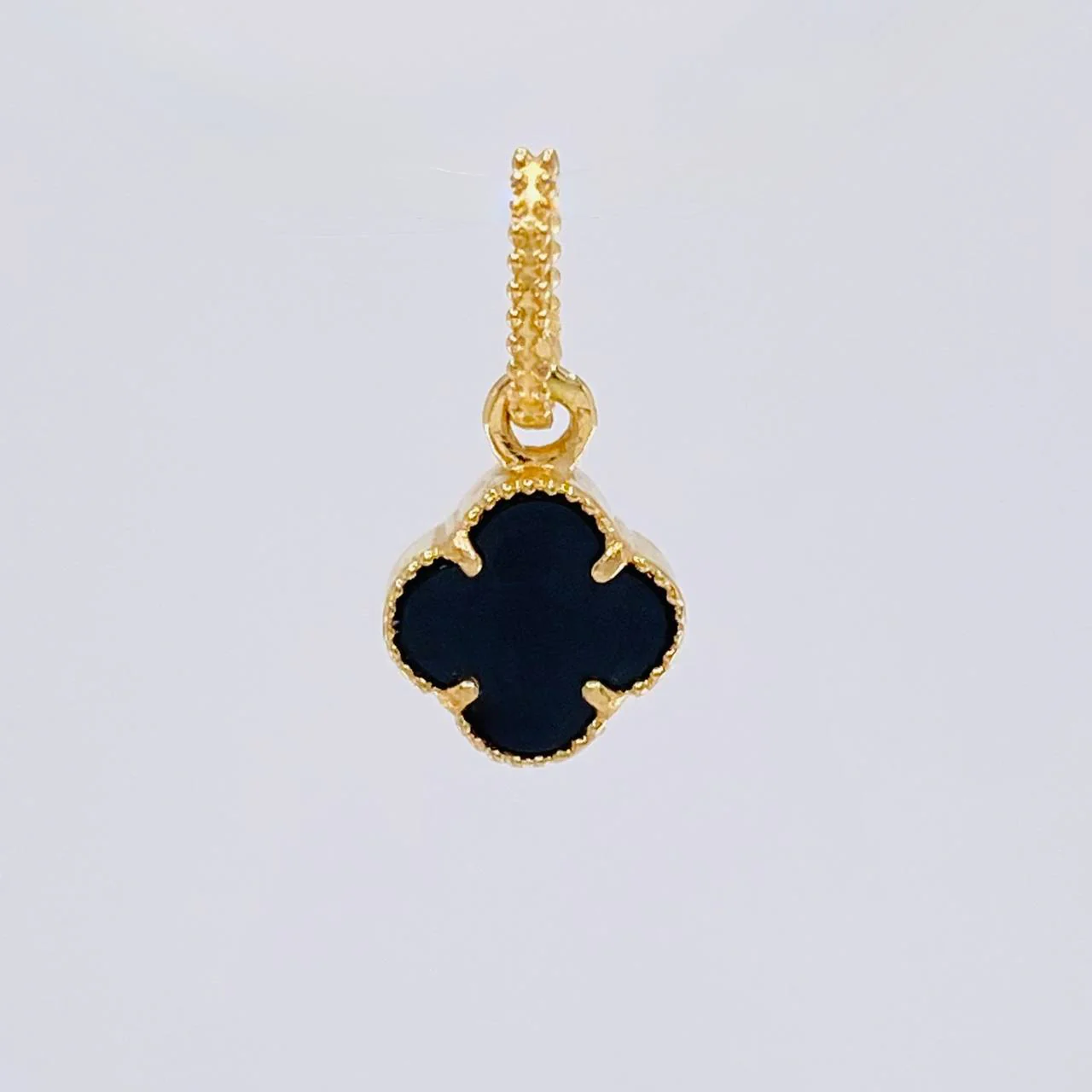 Dije Trebol 0.55 g / 1.3 cm Oro Amarillo 18K - Image 2