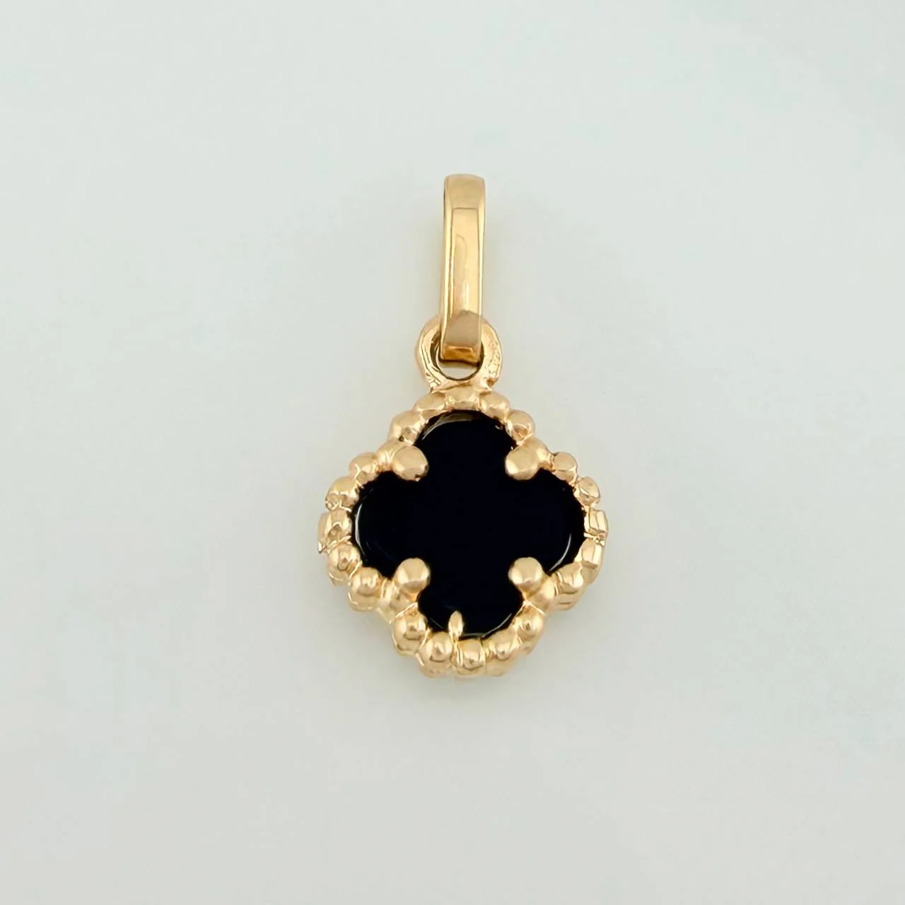Dije Trebol 0.85gr / 1.6cm-Oro Amarillo 18K % - Image 2