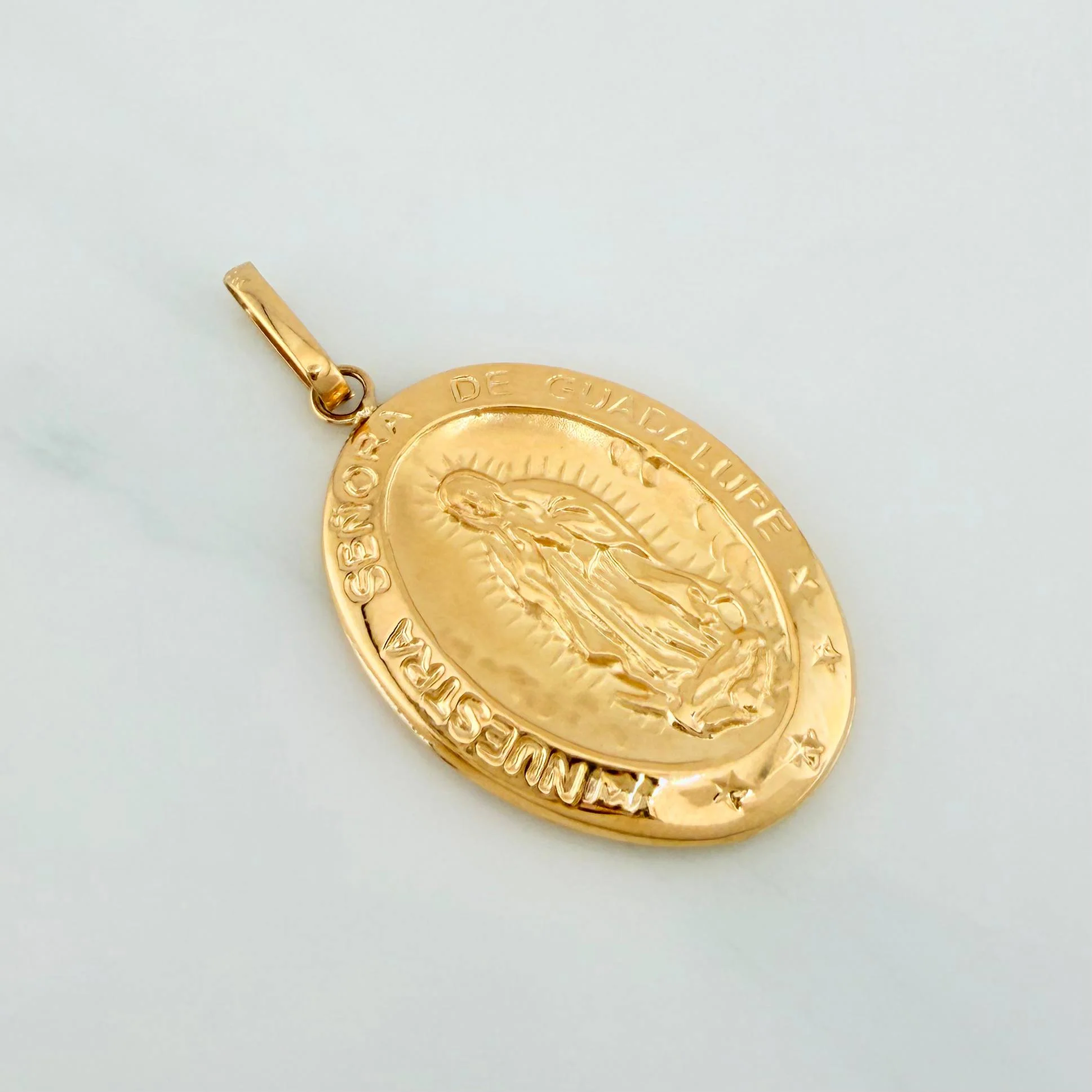 Dije Virgen De Guadalupe 3.2 g / 4.3 cm Oro Amarillo 18K - Image 2