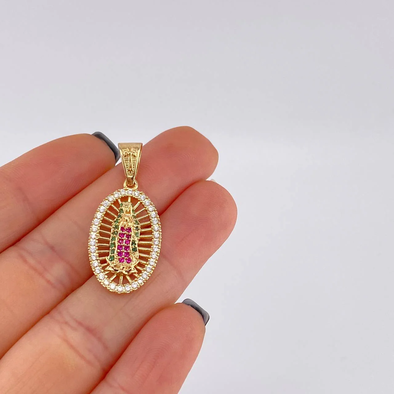 Dije Virgen de guadalupe 3.65g / 3.2cm Oro Amarillo 18K - Image 5