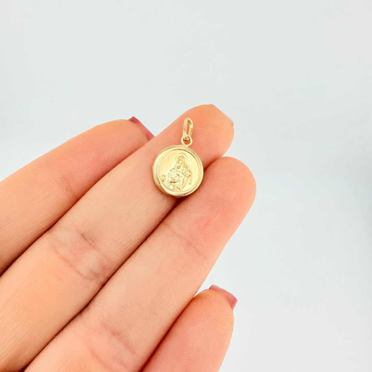 Dije Virgen del Carmen Mate 0.6g / 1.9cm Oro Amarillo 18K - Image 4