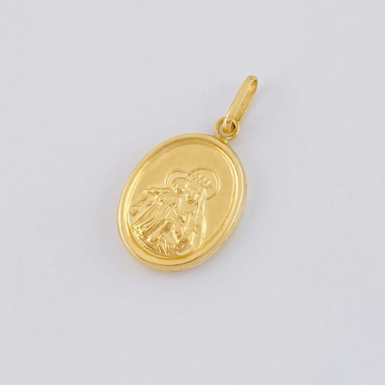 Dije Virgen Del Carmen Mate 1 g / 2.4 cm Oro Amarillo 18K - Image 3