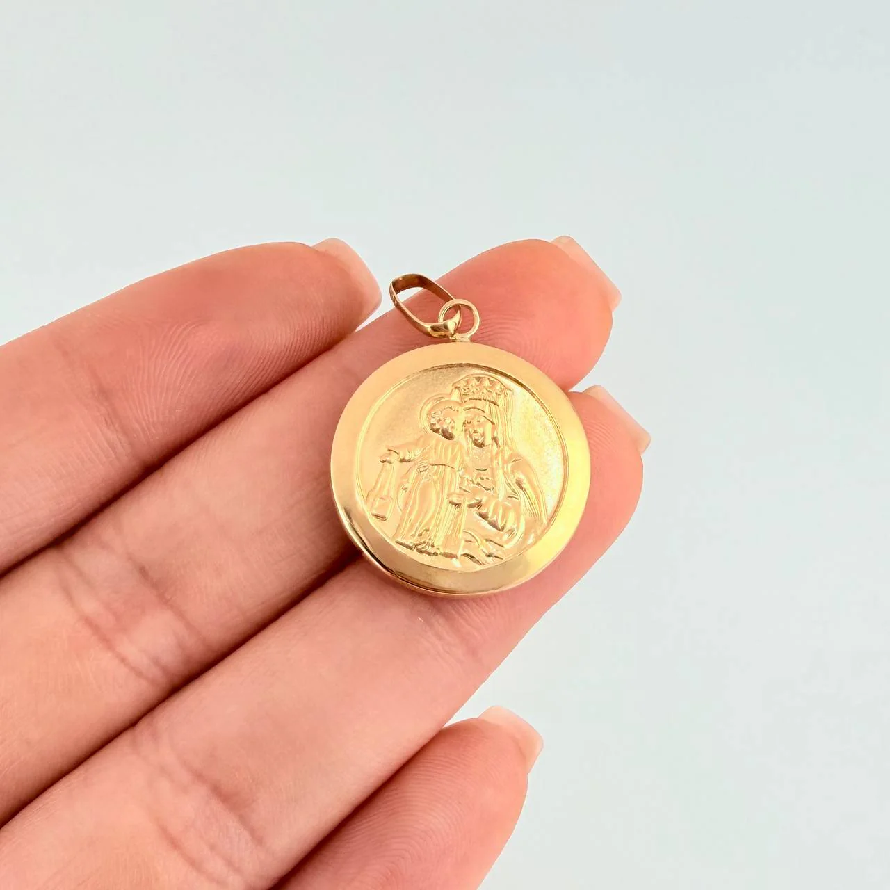 Dije Virgen Del Carmen Mate 2.2 g / 3.2 cm Oro Amarillo 18K - Image 4