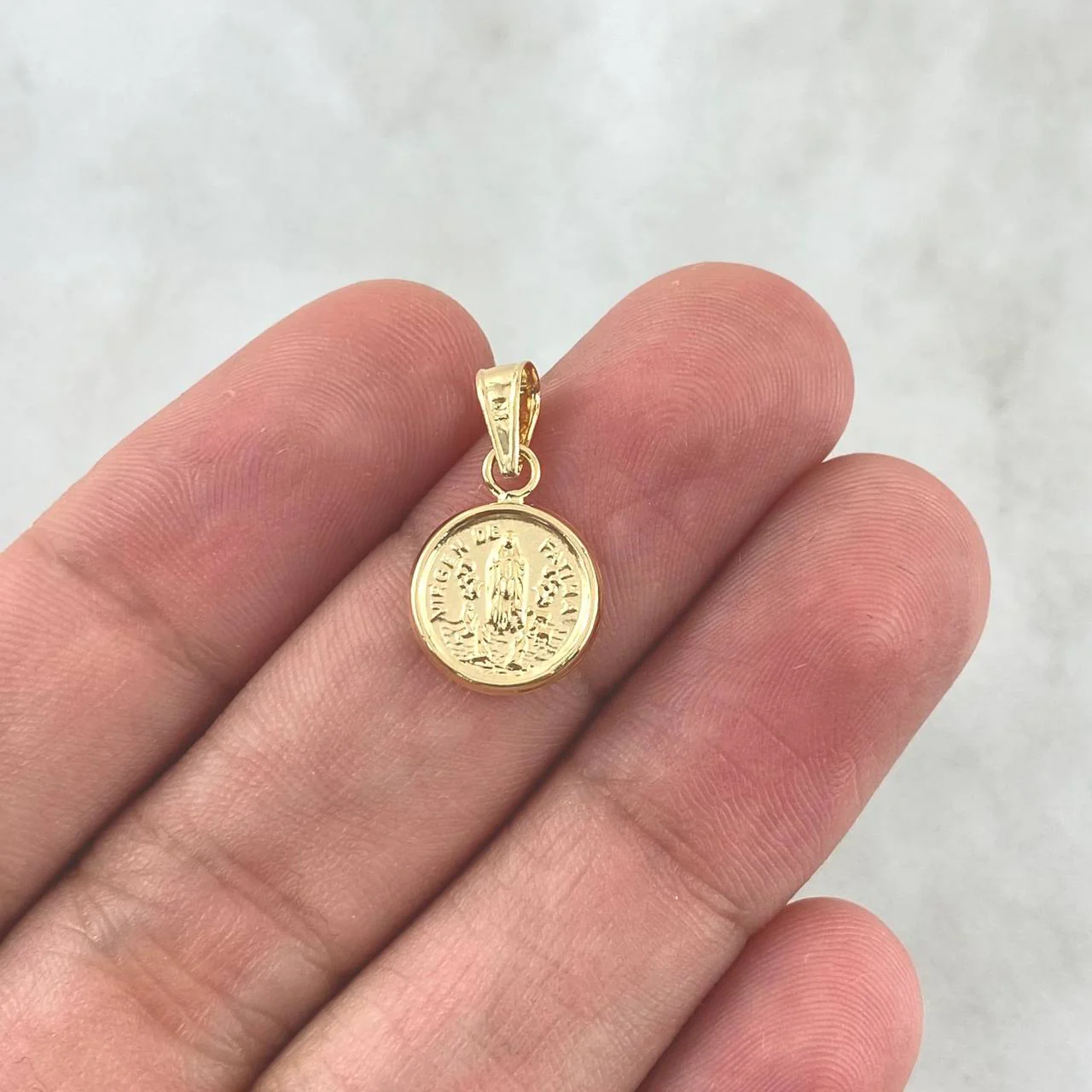 Dije Virgen Fatima Mate 0.55 g / 1.8 cm Oro Amarillo 18K - Image 4
