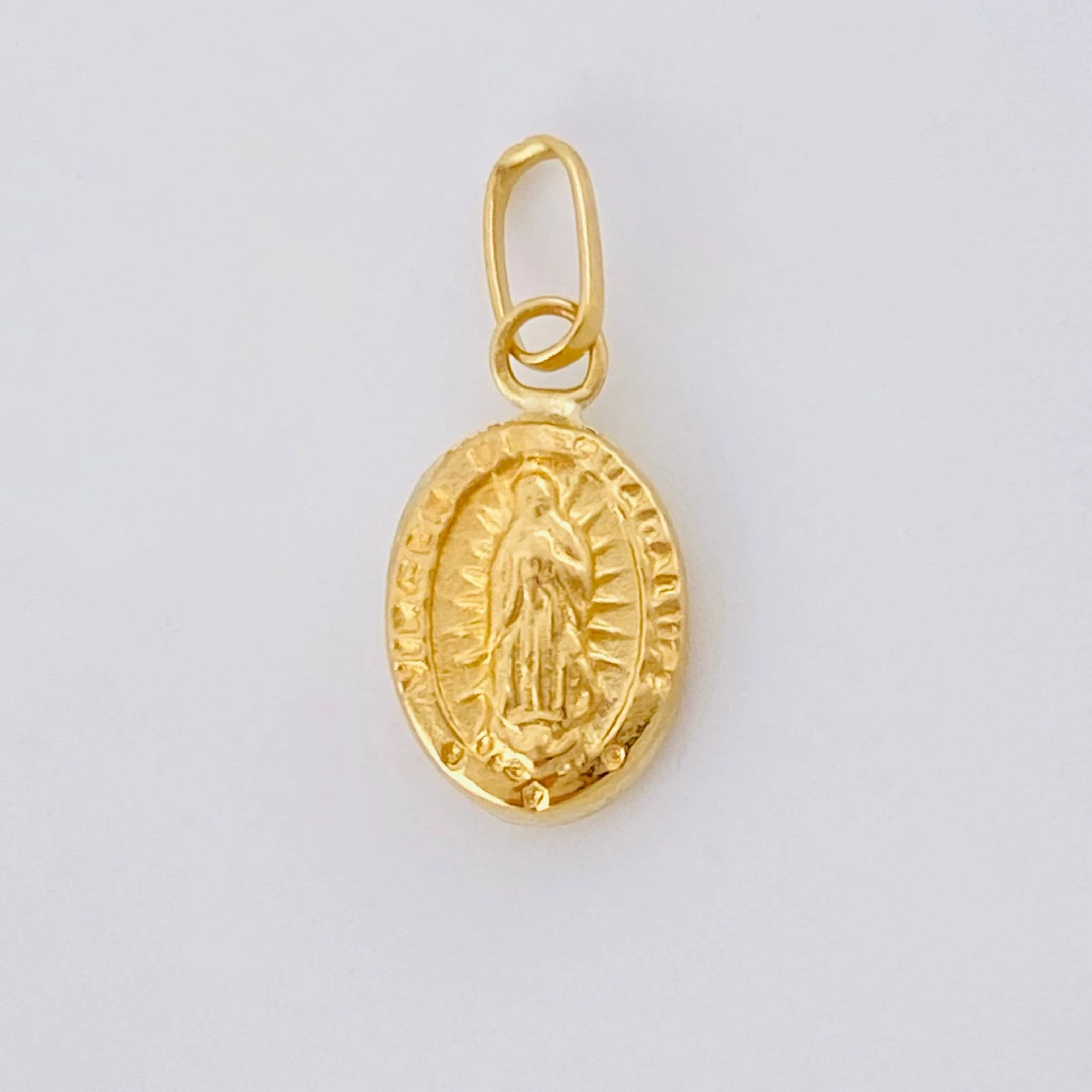 Dije Virgen Guadalupe 0.3gr / 1.2cm / Oro Amarillo 18K *